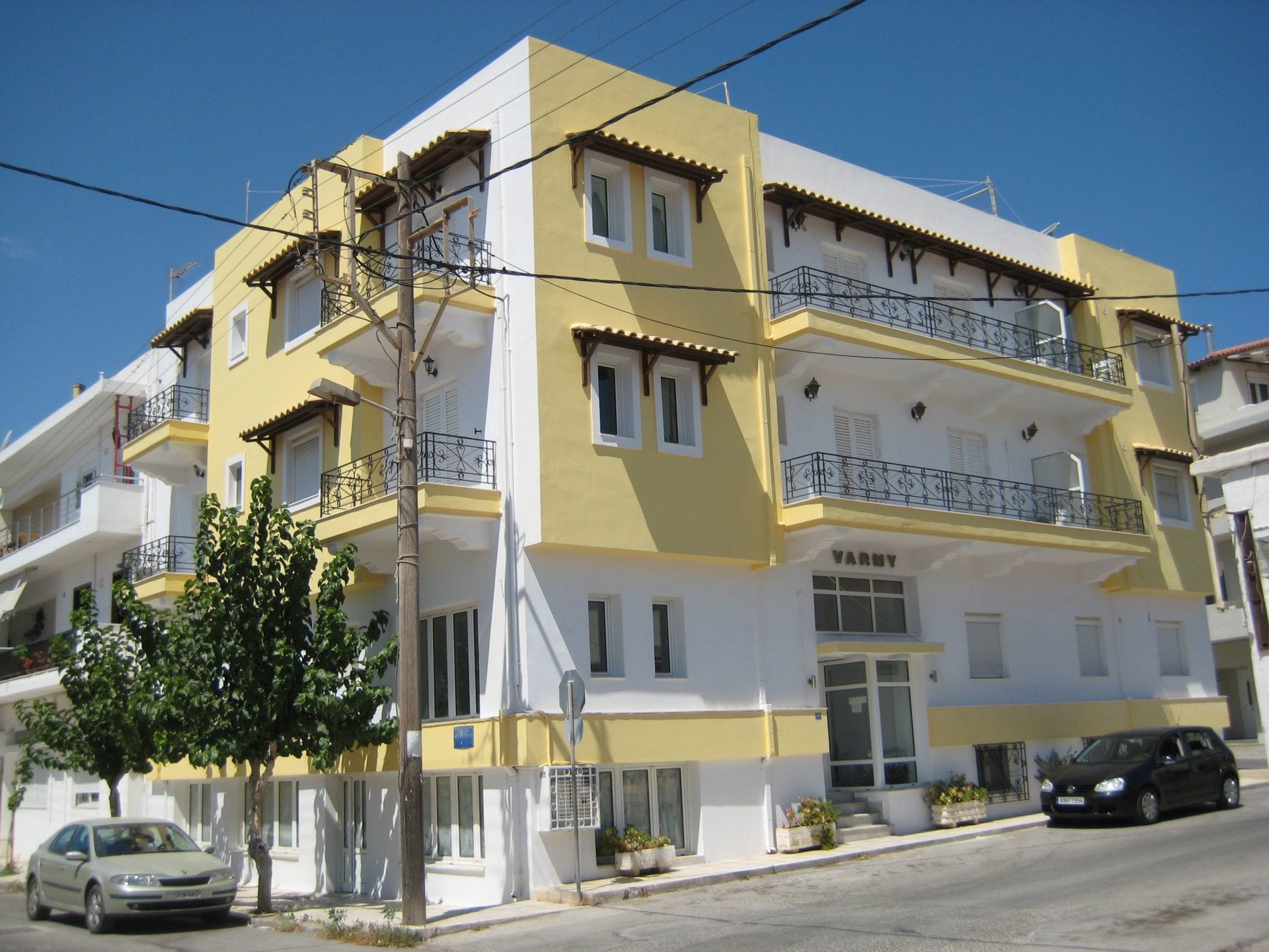 Varmy Hotel