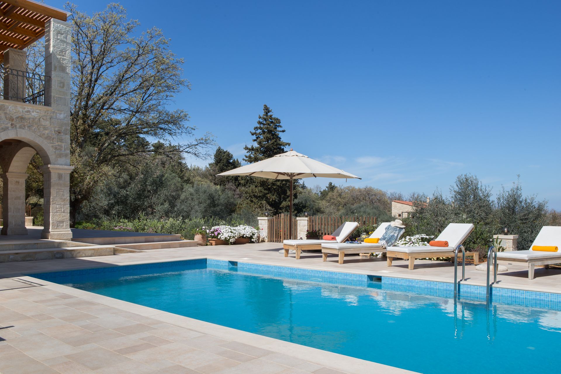 Vederi Estate