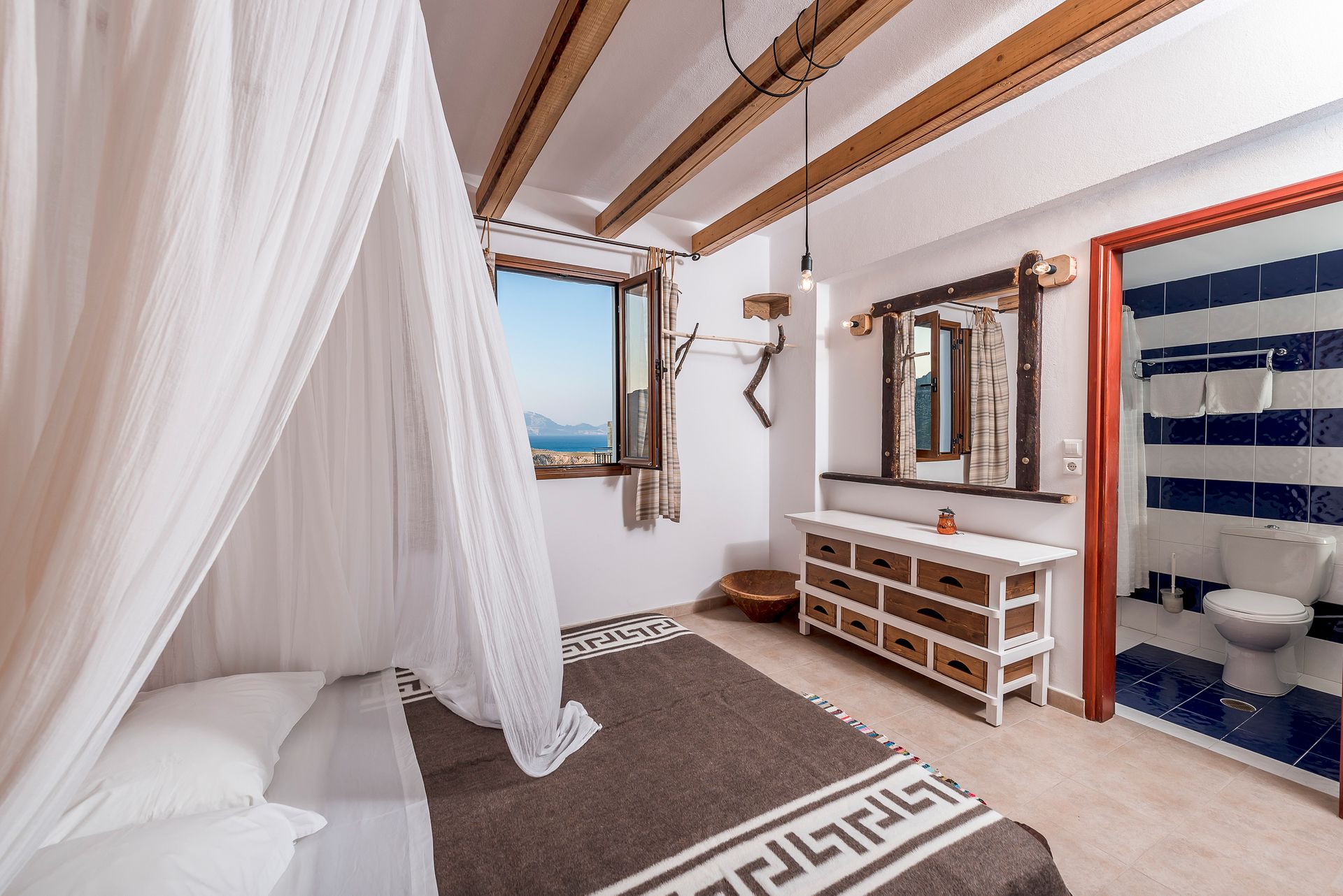 Villa Lindos Muse
