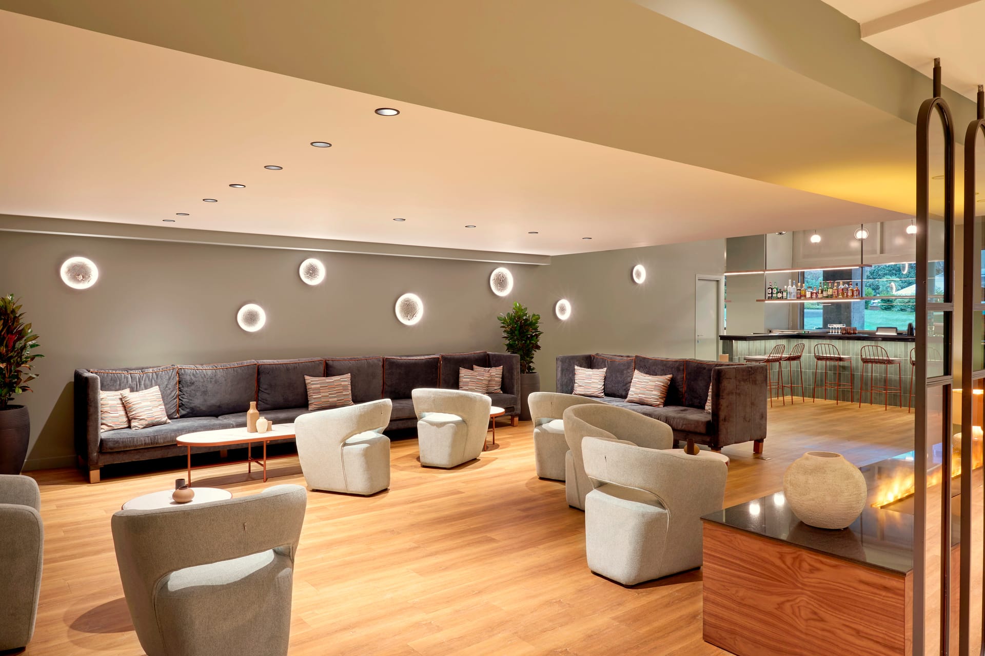 Zeus Essence Wyndham Athens Residence