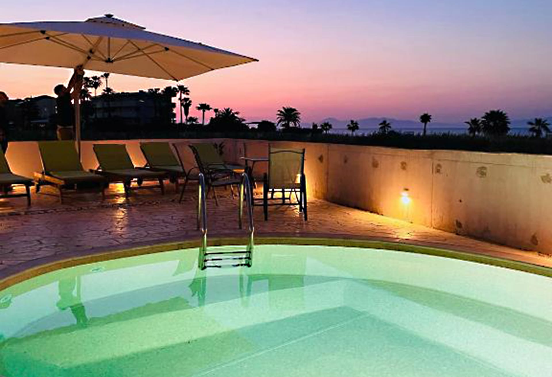 White & Blue Beachfront Luxury Suite