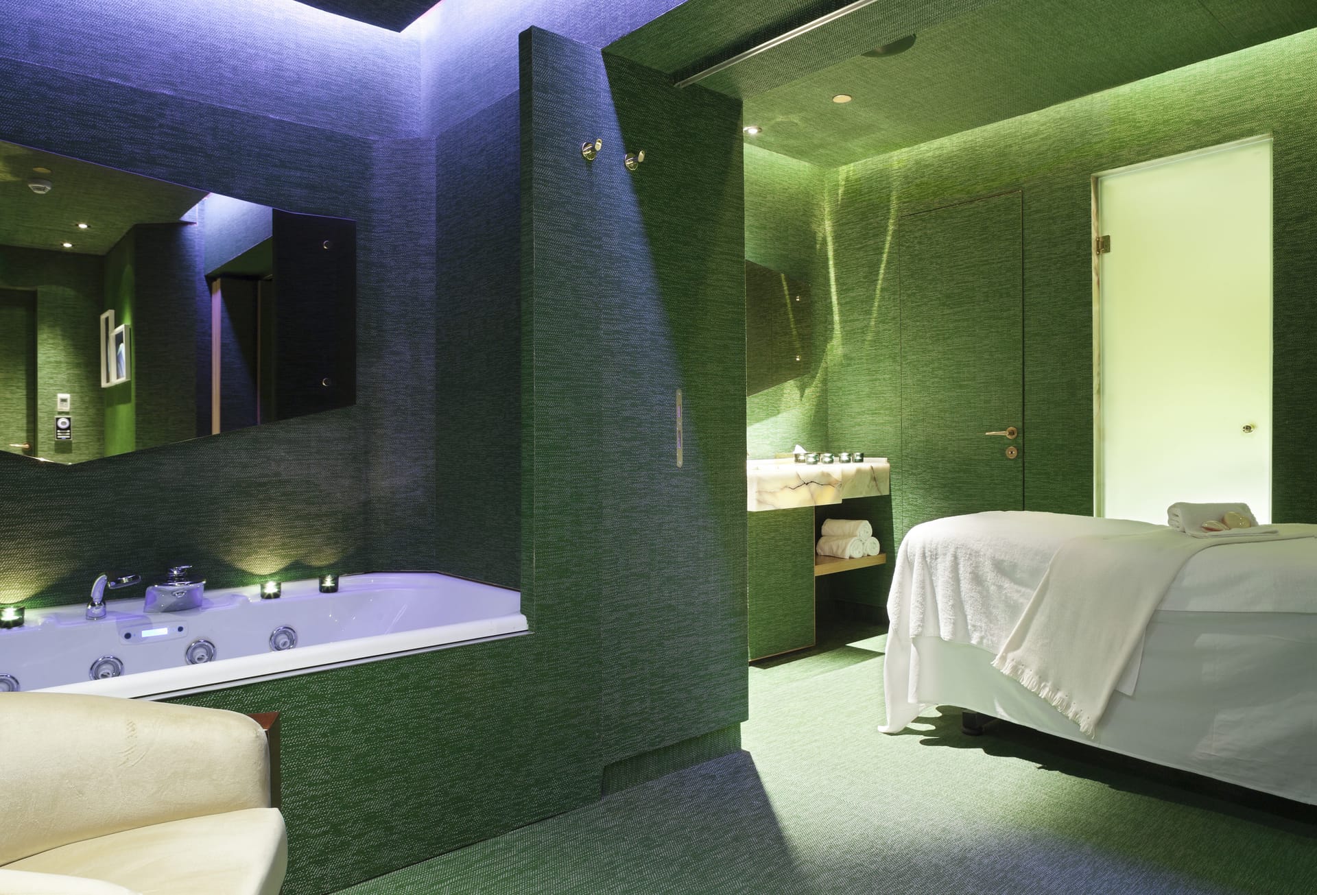 NEW Hotel Athens