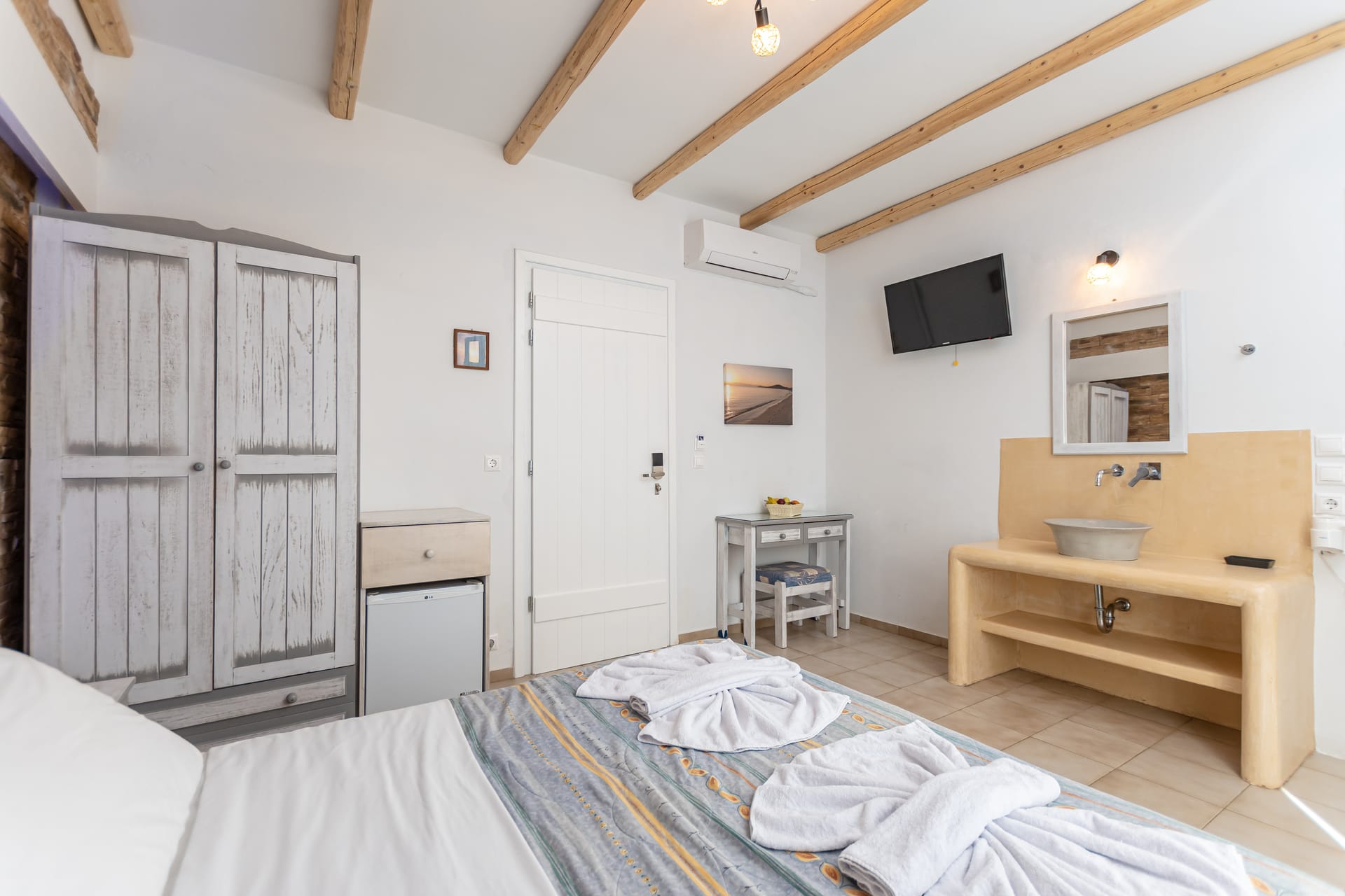 Agios Prokopios Hotel