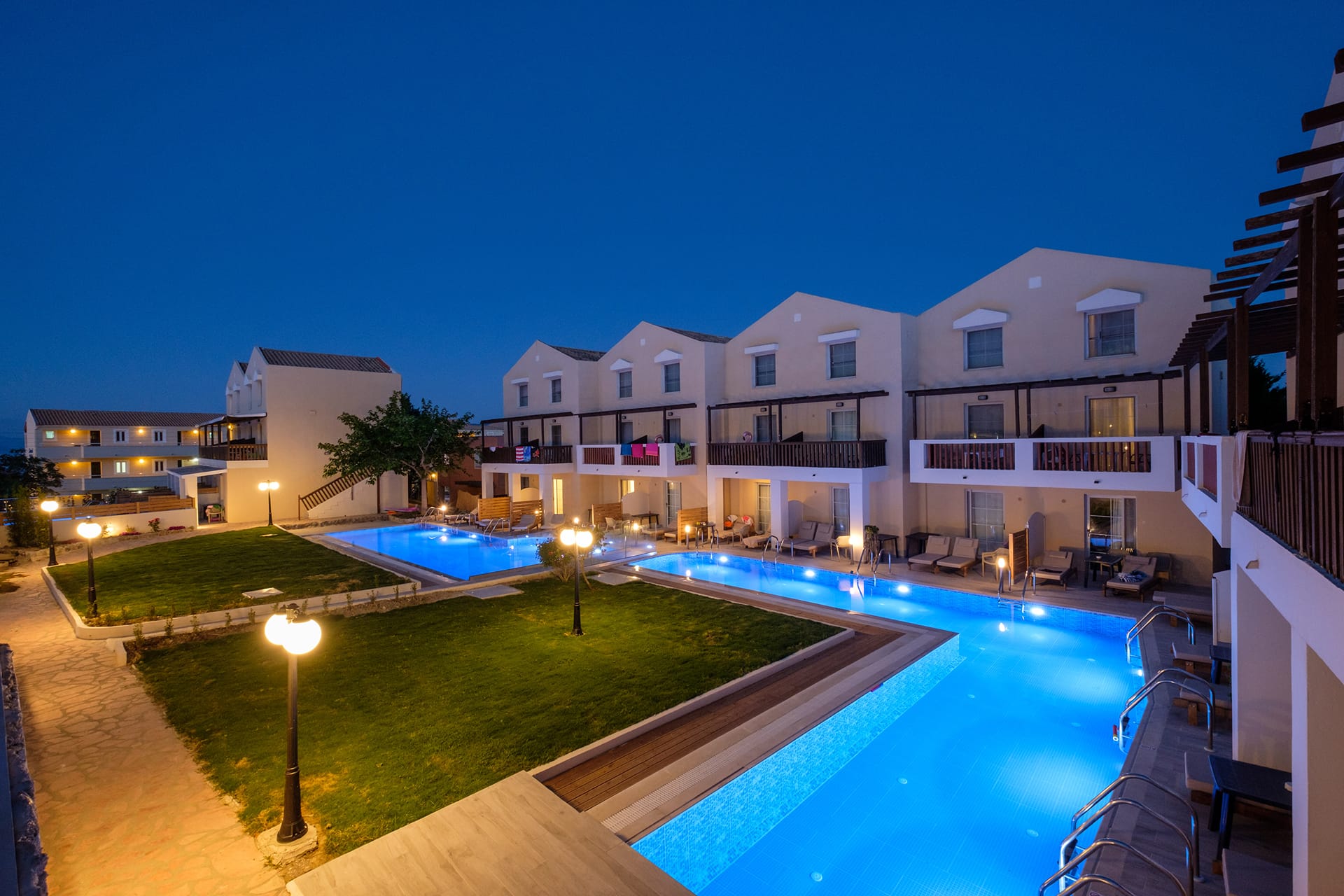 Akron Seascape Resort