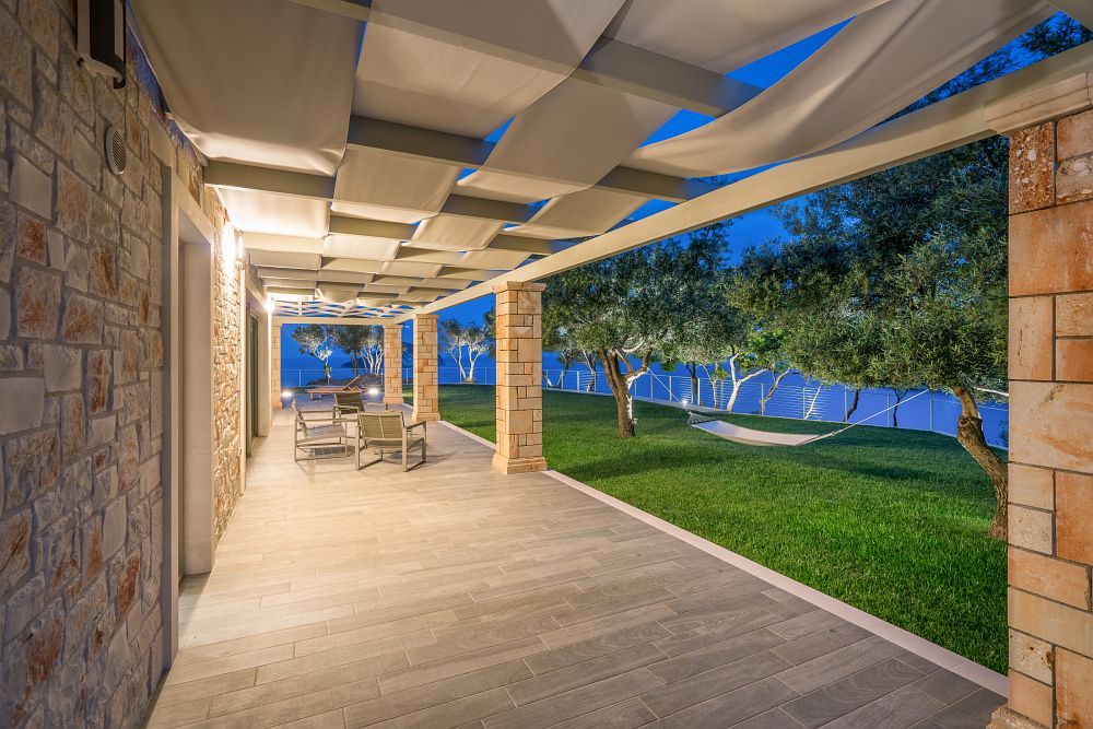 Artina Luxury Villa