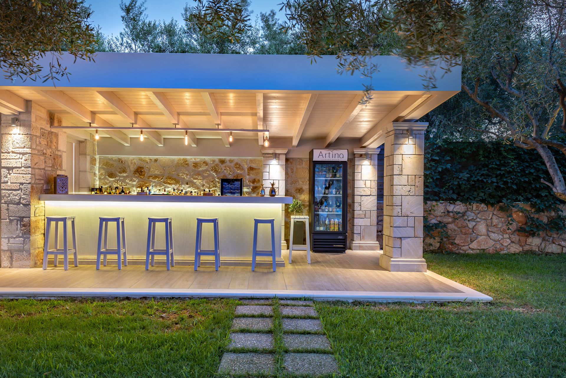 Artina Luxury Villa