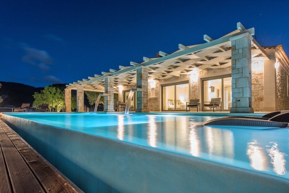 Artina Luxury Villa