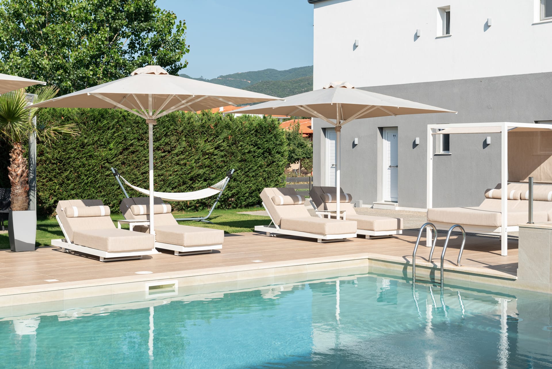 Astra Sarti Luxury Suites