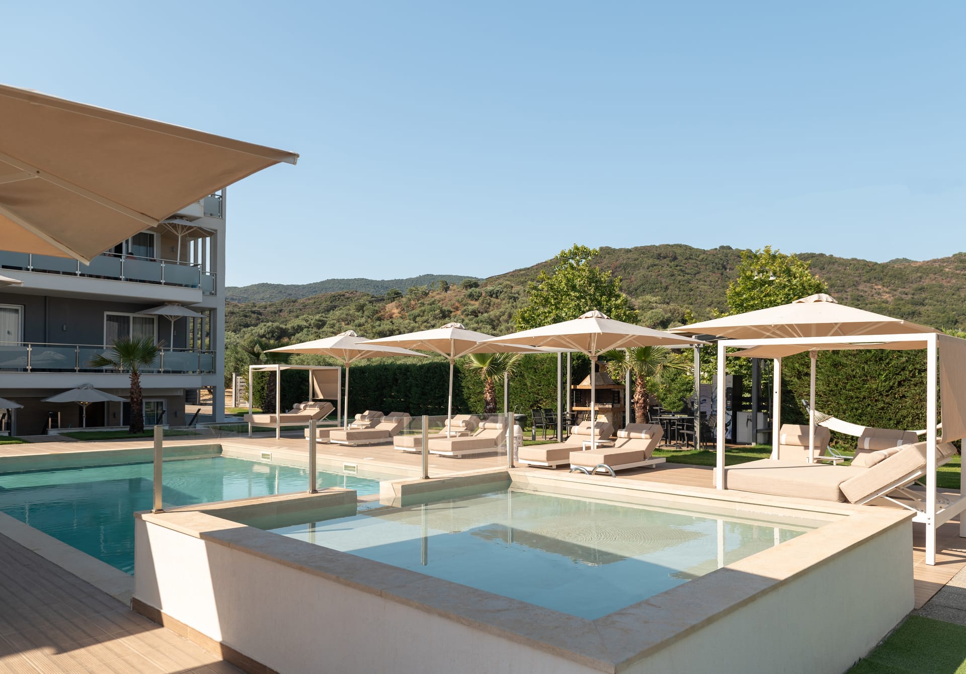 Astra Sarti Luxury Suites