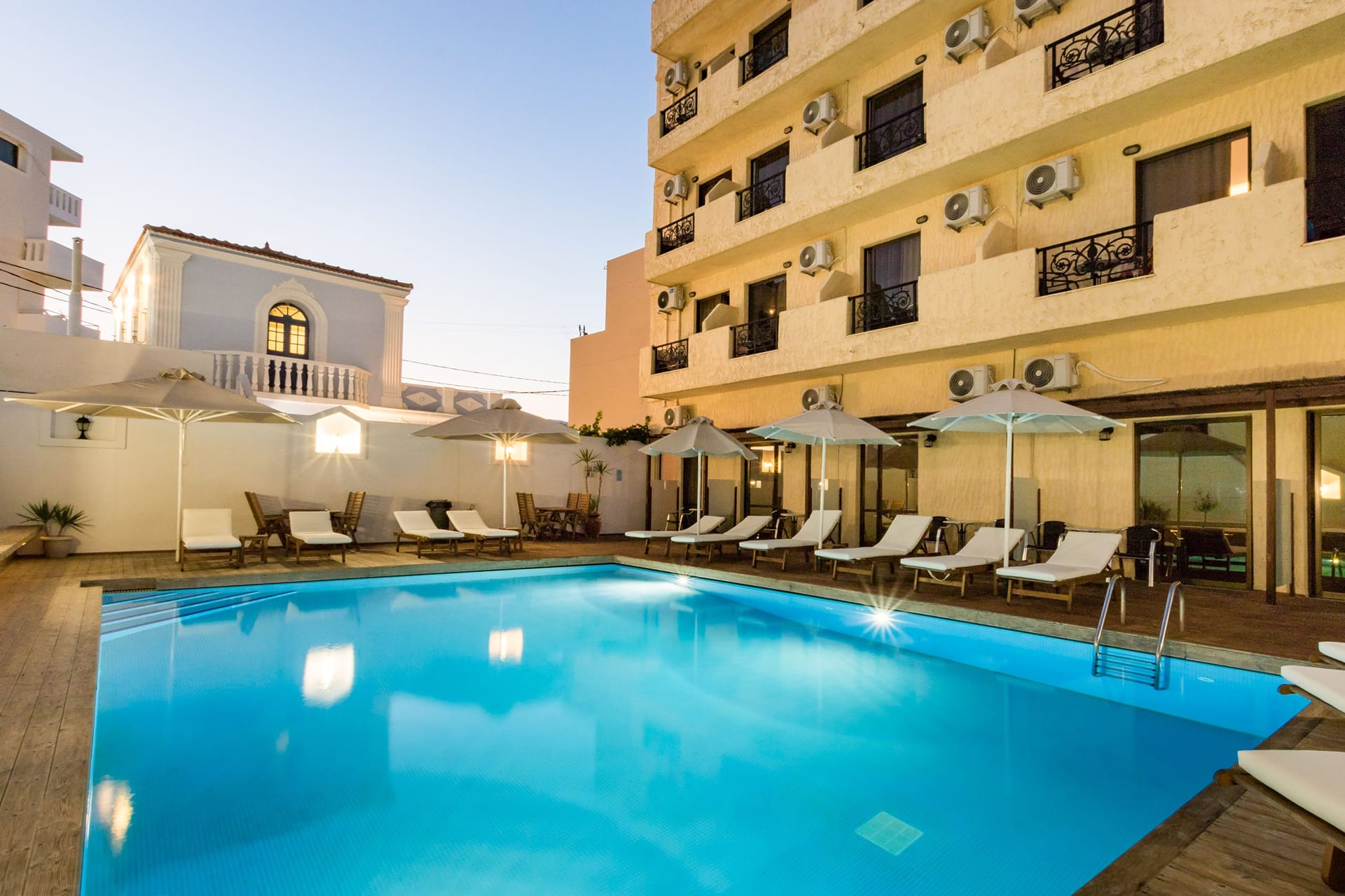 Atlantis Hotel