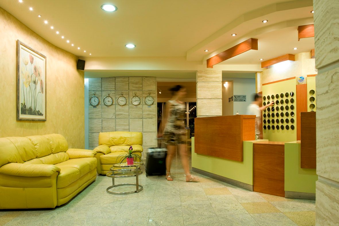 Axos Hotel Rethymno