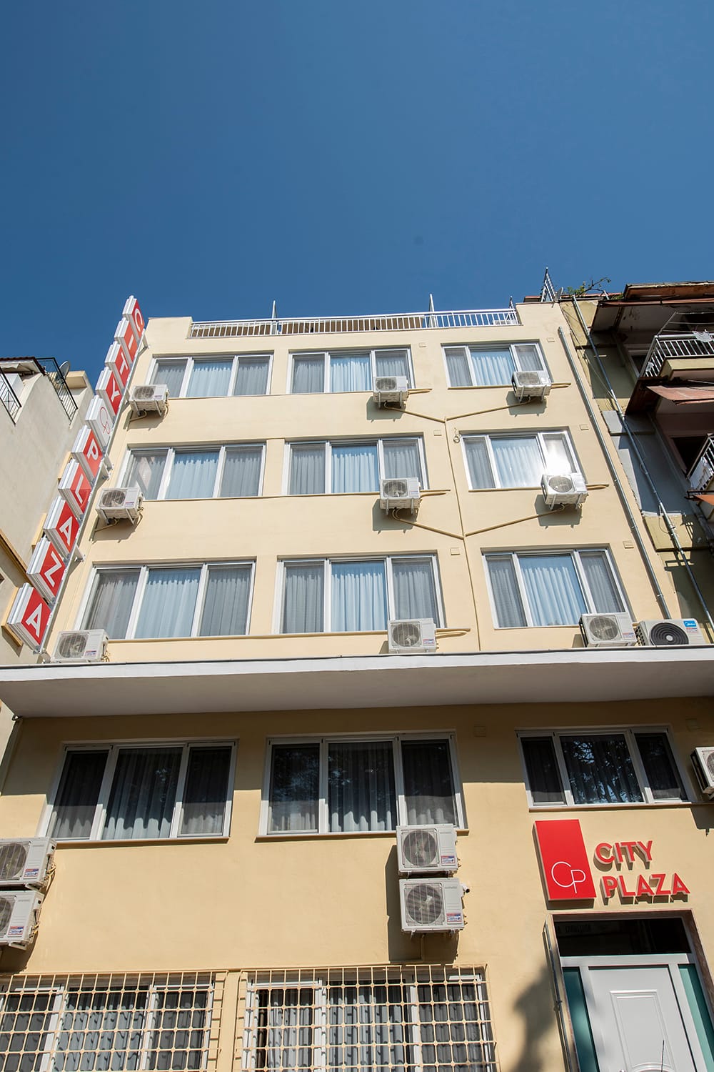 City Plaza Apartments & Rooms Thessaloniki