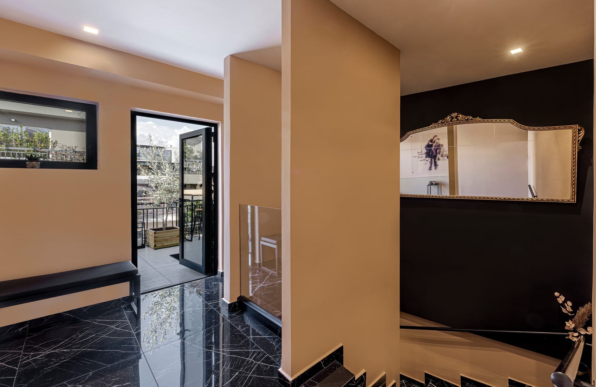 Clyde Athens by Nin&Bau