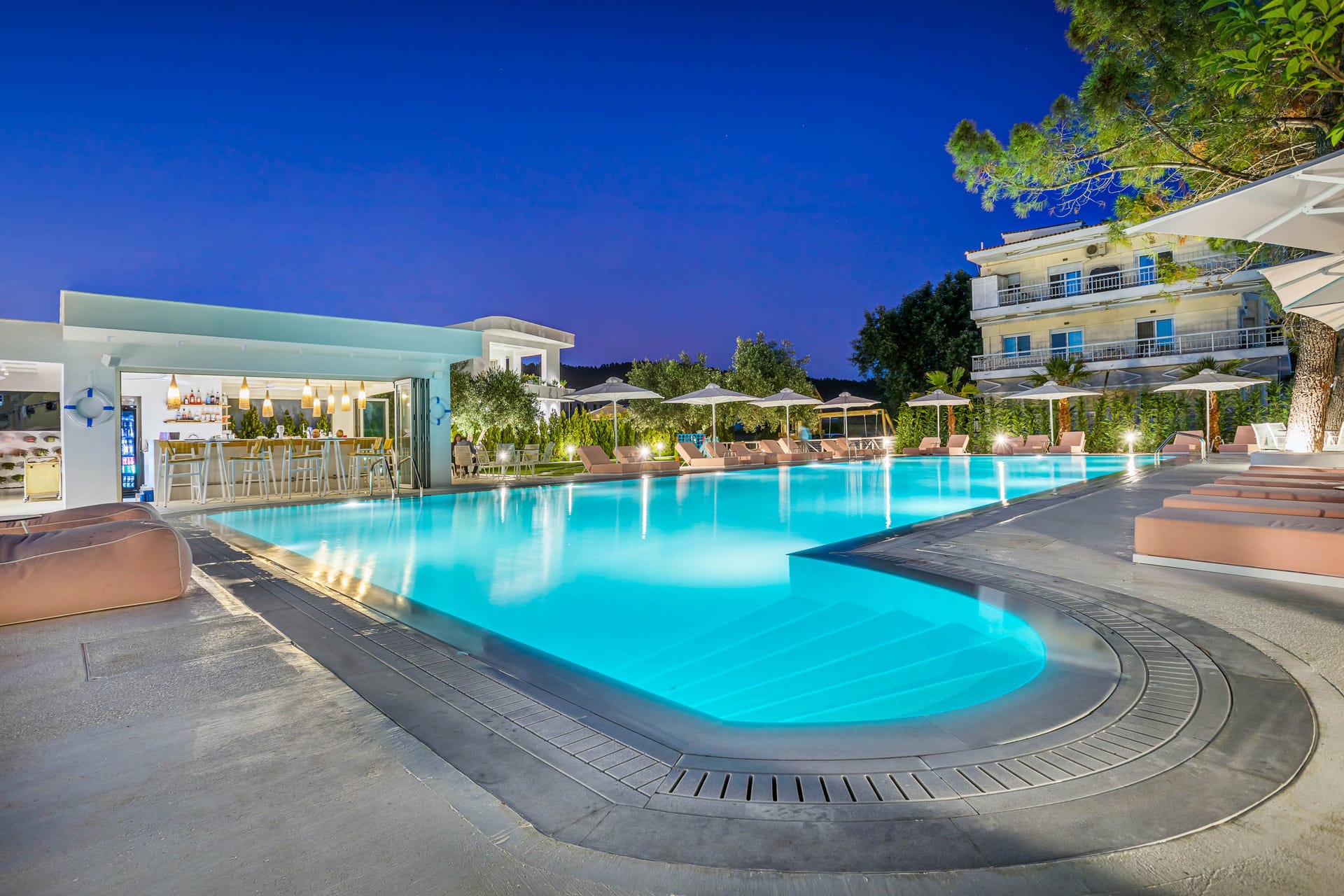 Cocoons Luxury Suites & Villas