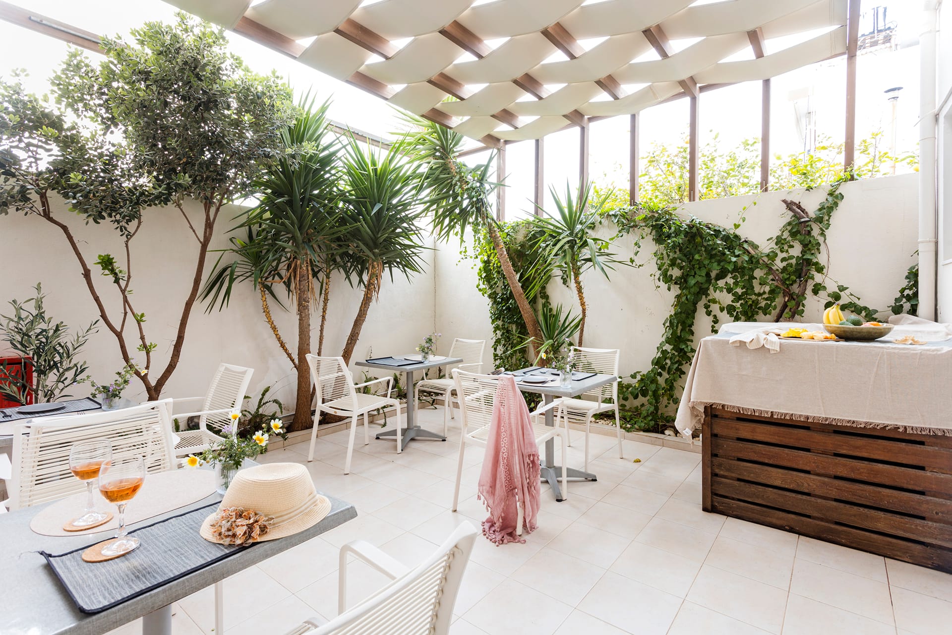 Coral Apts – Hotelia Hospitality Group
