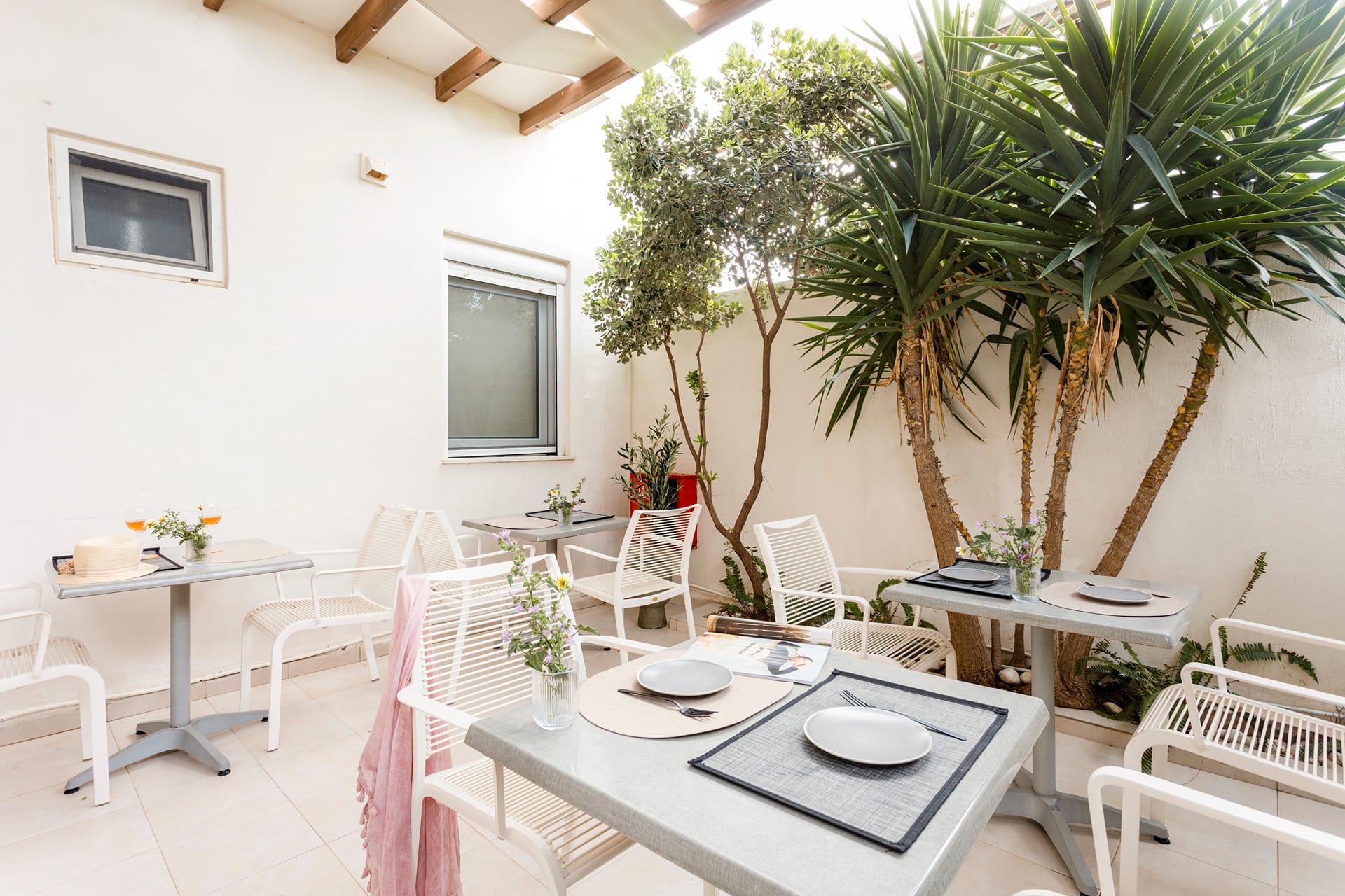Coral Apts – Hotelia Hospitality Group