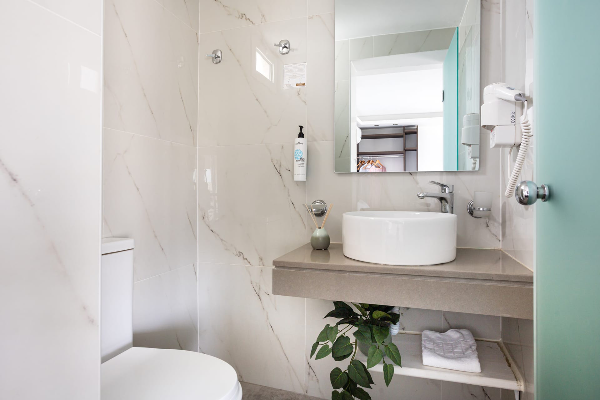 Coral Apts – Hotelia Hospitality Group
