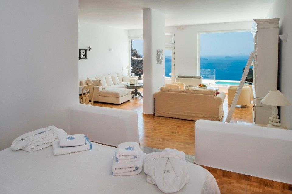 CSky Hotel Santorini