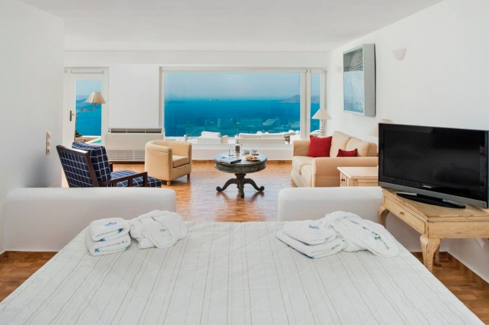 CSky Hotel Santorini
