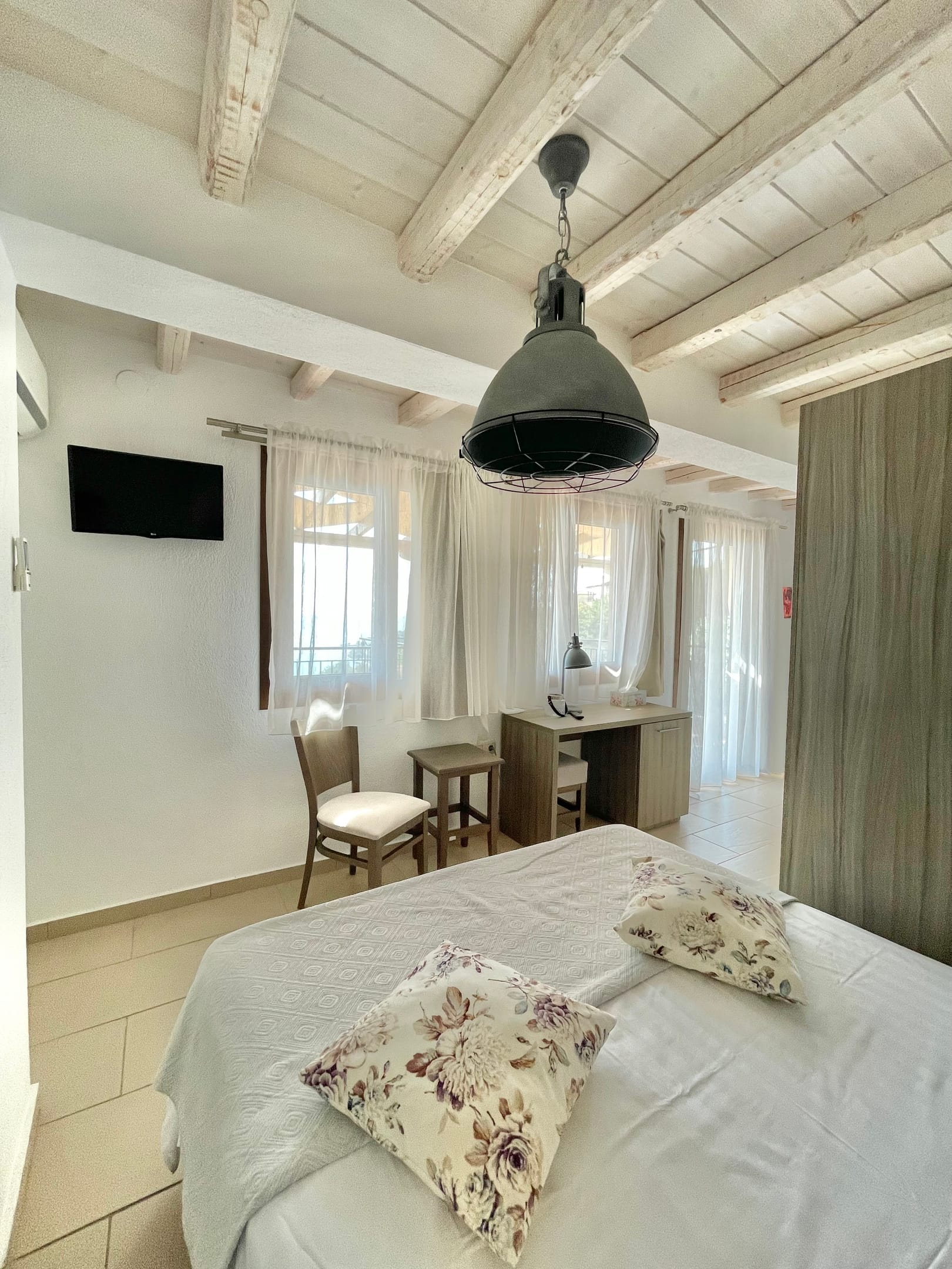 Koumaros Villas