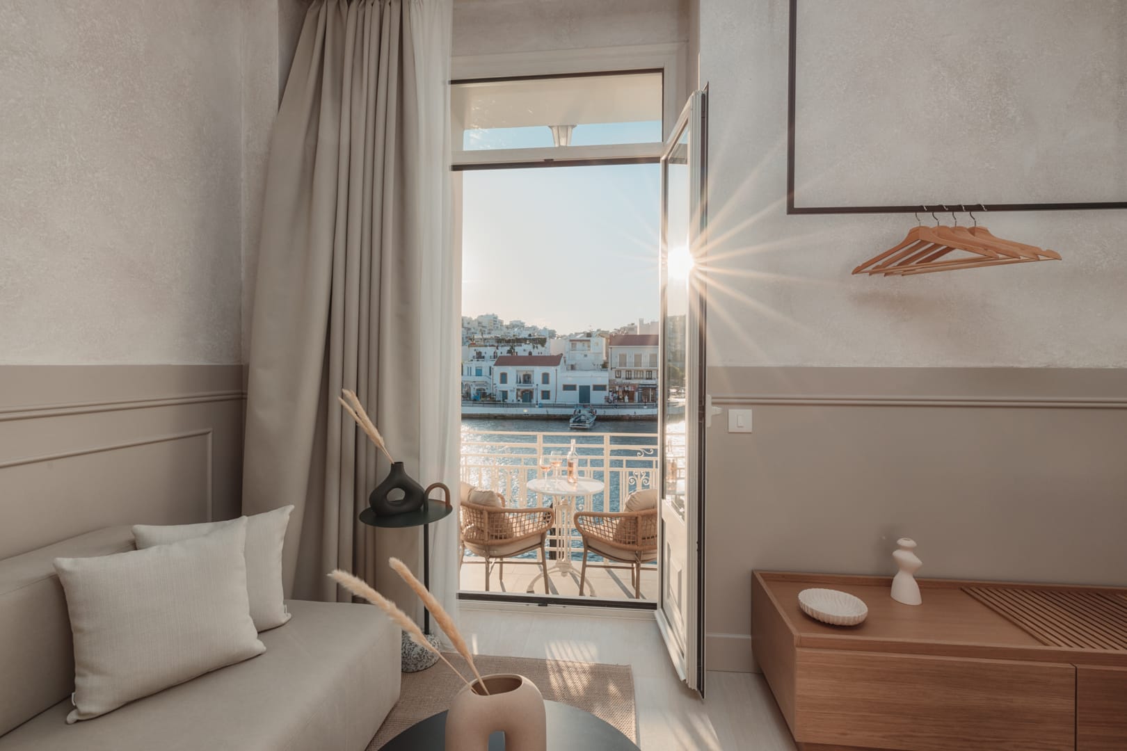 Luxury Suites by Lato