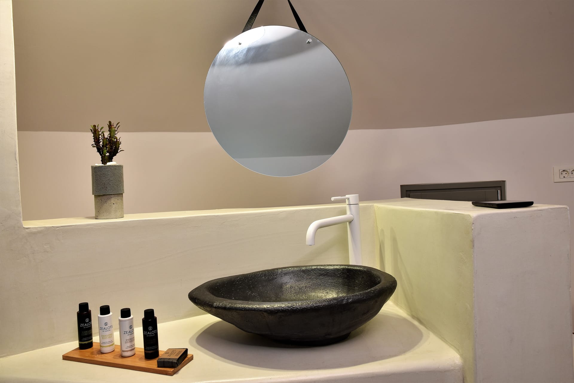 Horizon Mills Villas and Suites Santorini