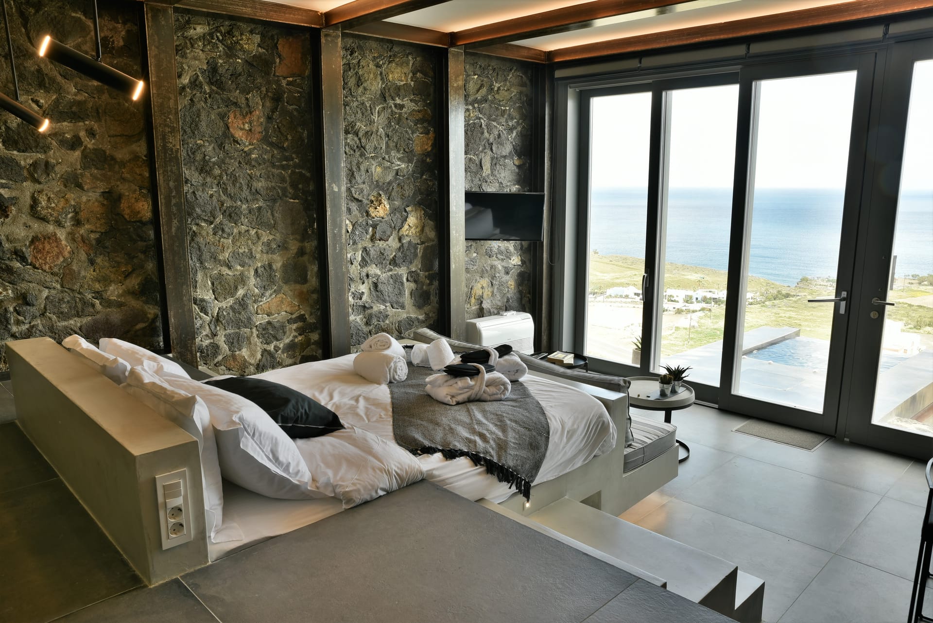 Horizon Mills Villas and Suites Santorini