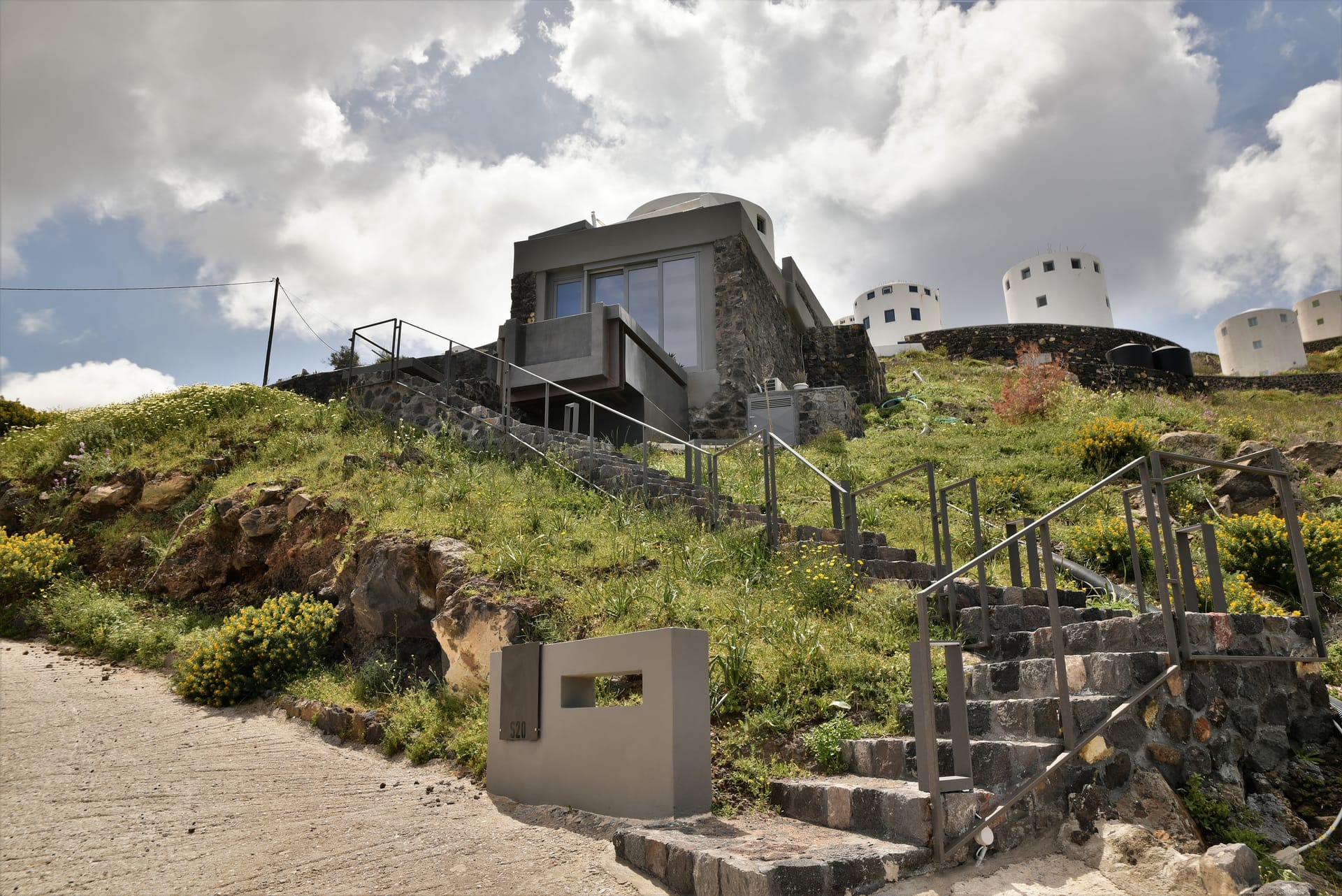 Horizon Mills Villas and Suites Santorini