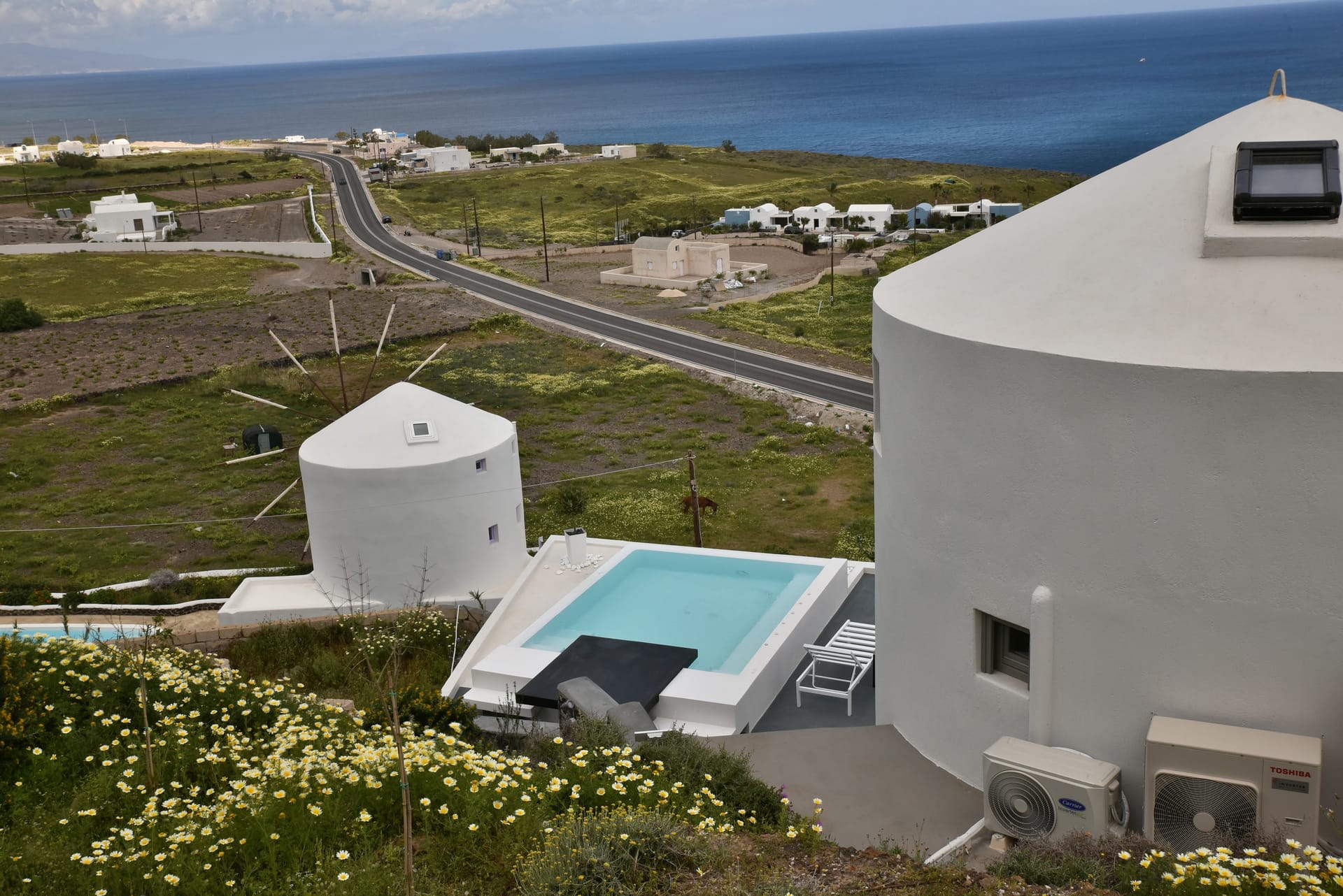 Horizon Mills Villas and Suites Santorini