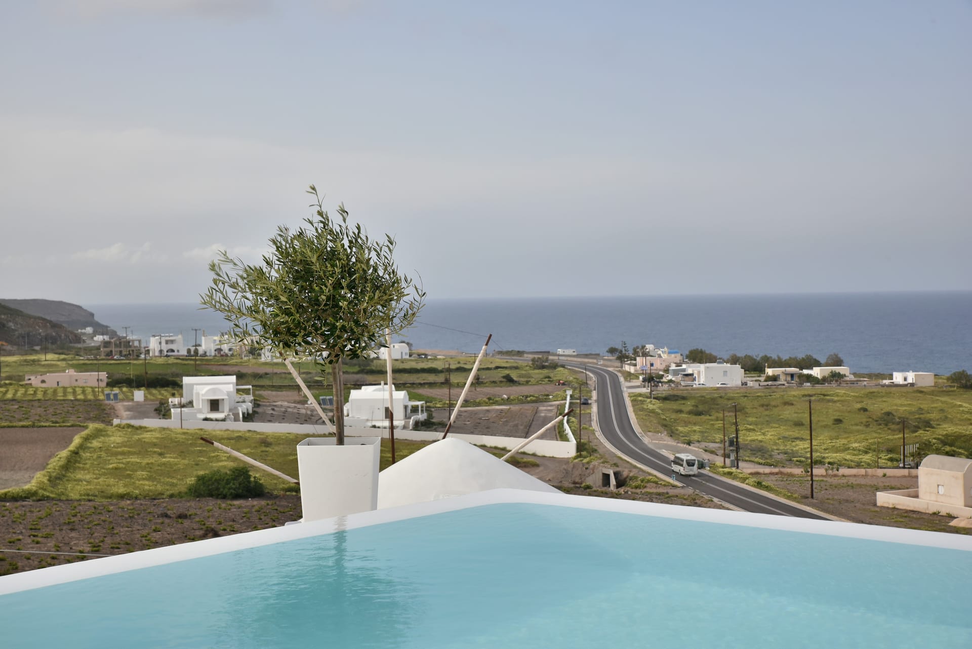 Horizon Mills Villas and Suites Santorini