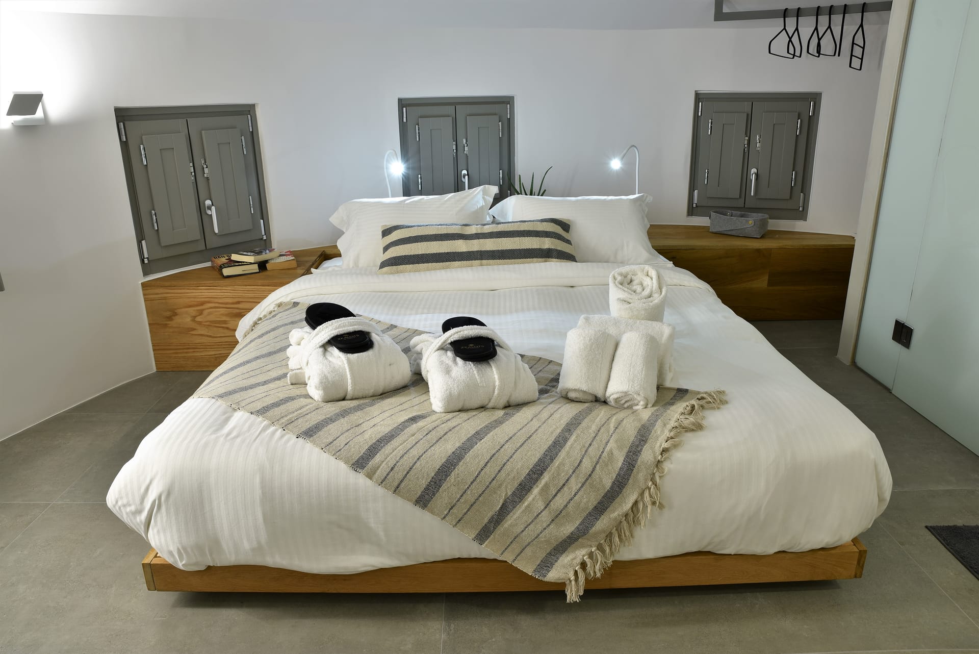 Horizon Mills Villas and Suites Santorini