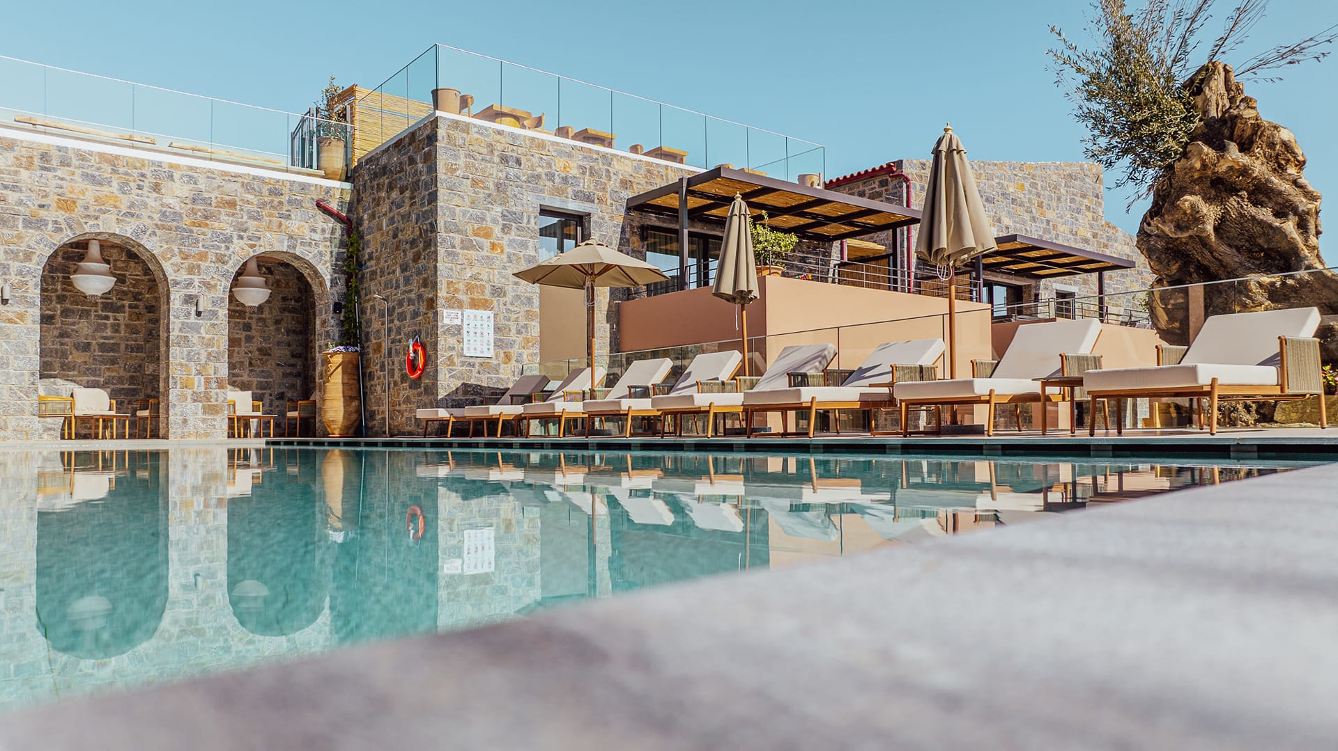 Volta Seaside Boutique Hotel