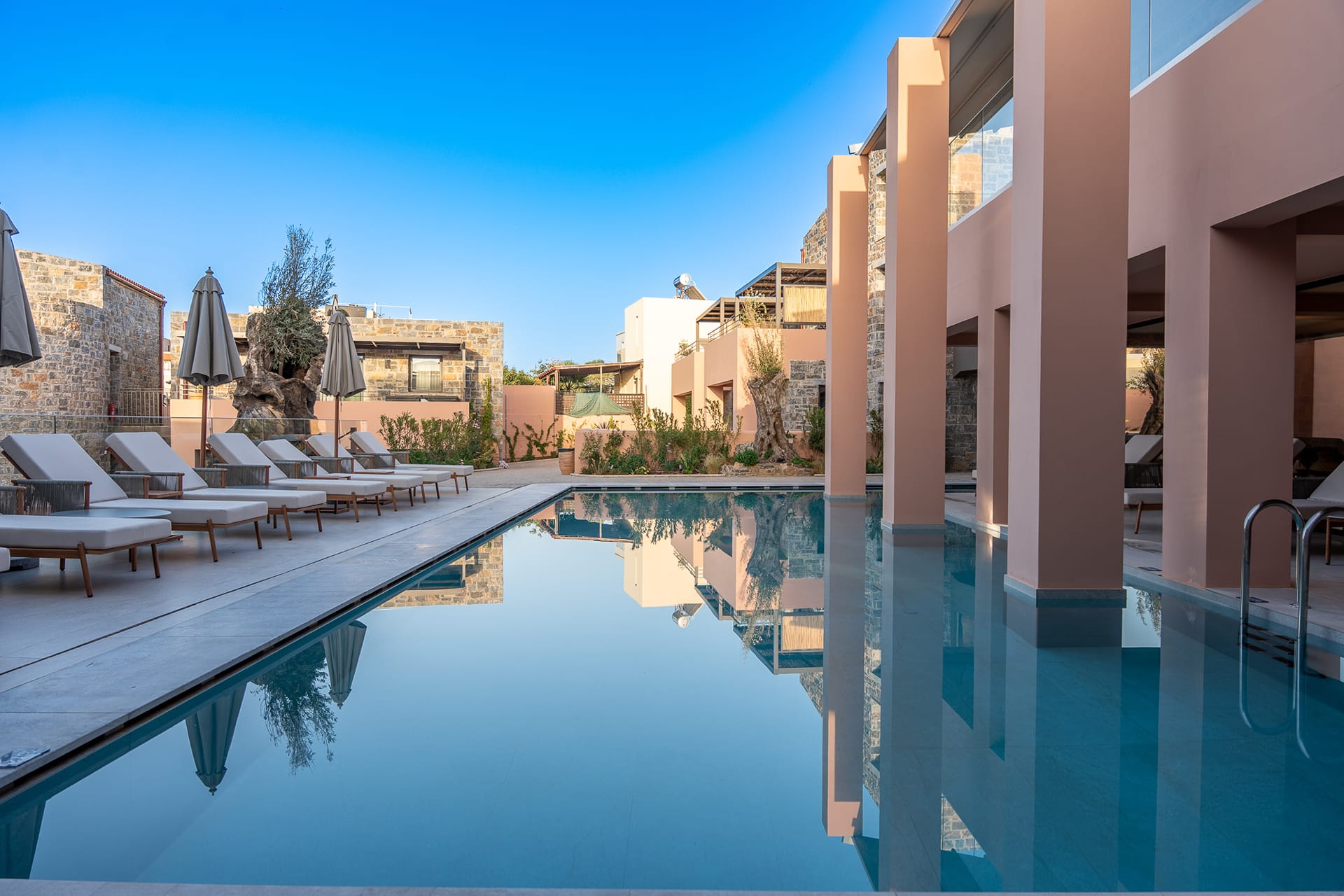 Volta Seaside Boutique Hotel