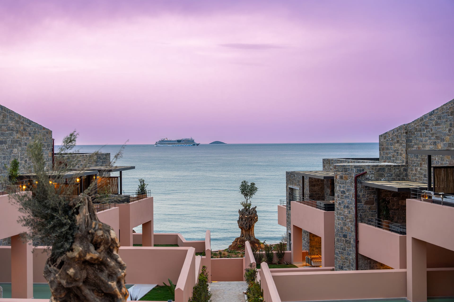 Volta Seaside Boutique Hotel