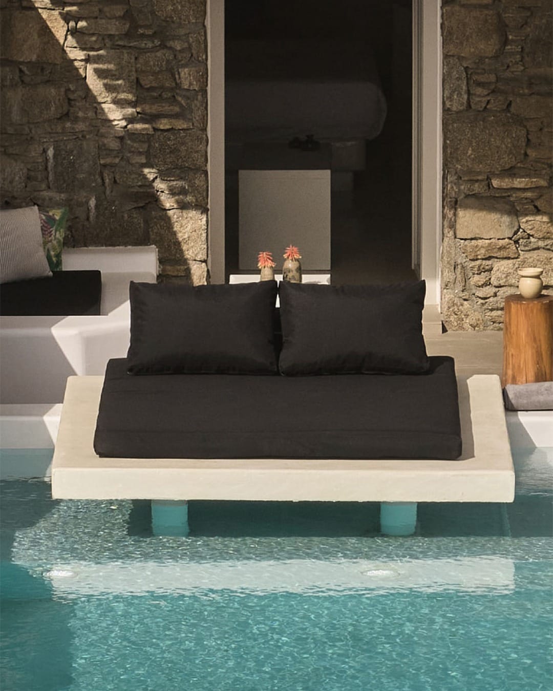 Olvos Mykonos