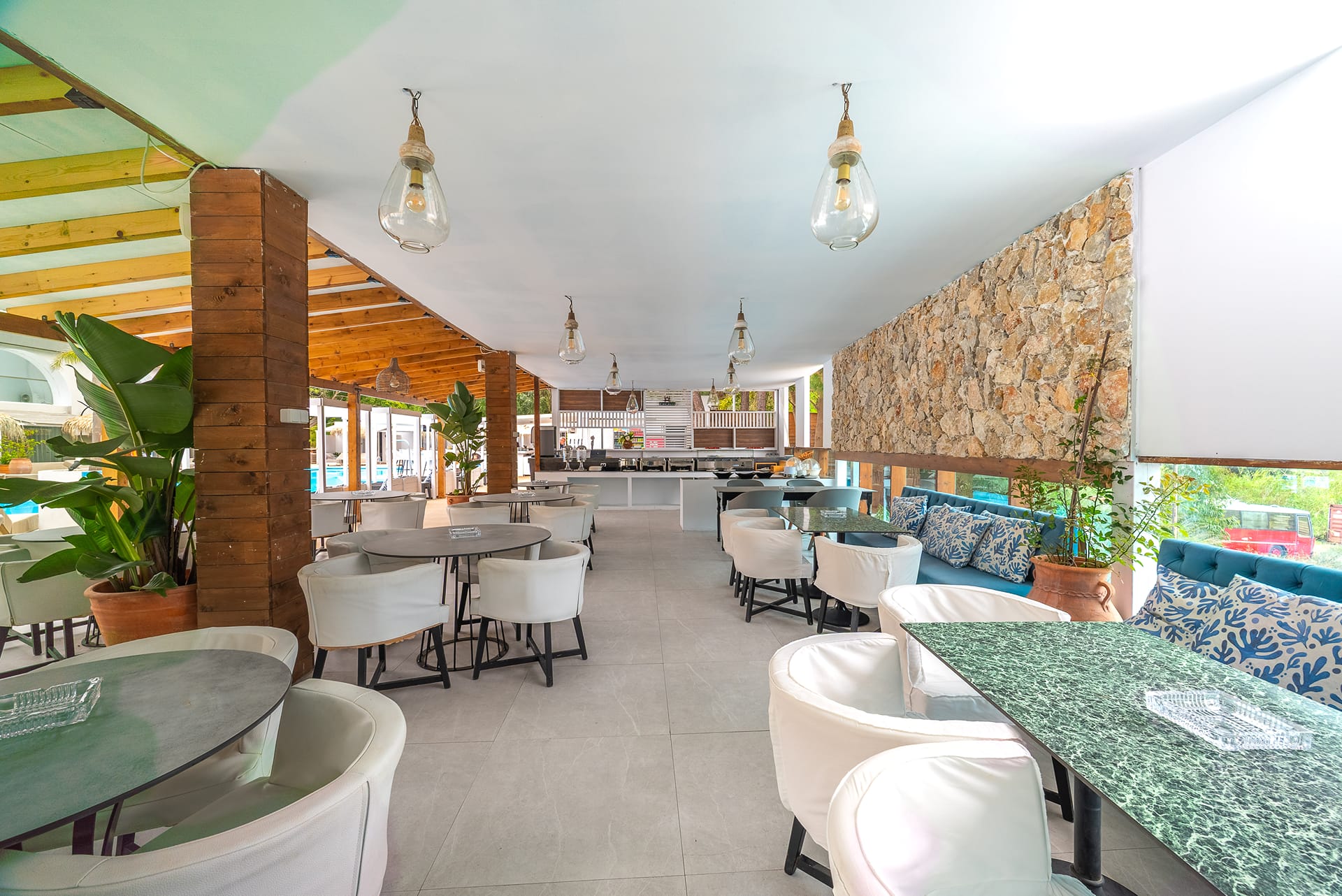 Bamboo Suites | Adults Only