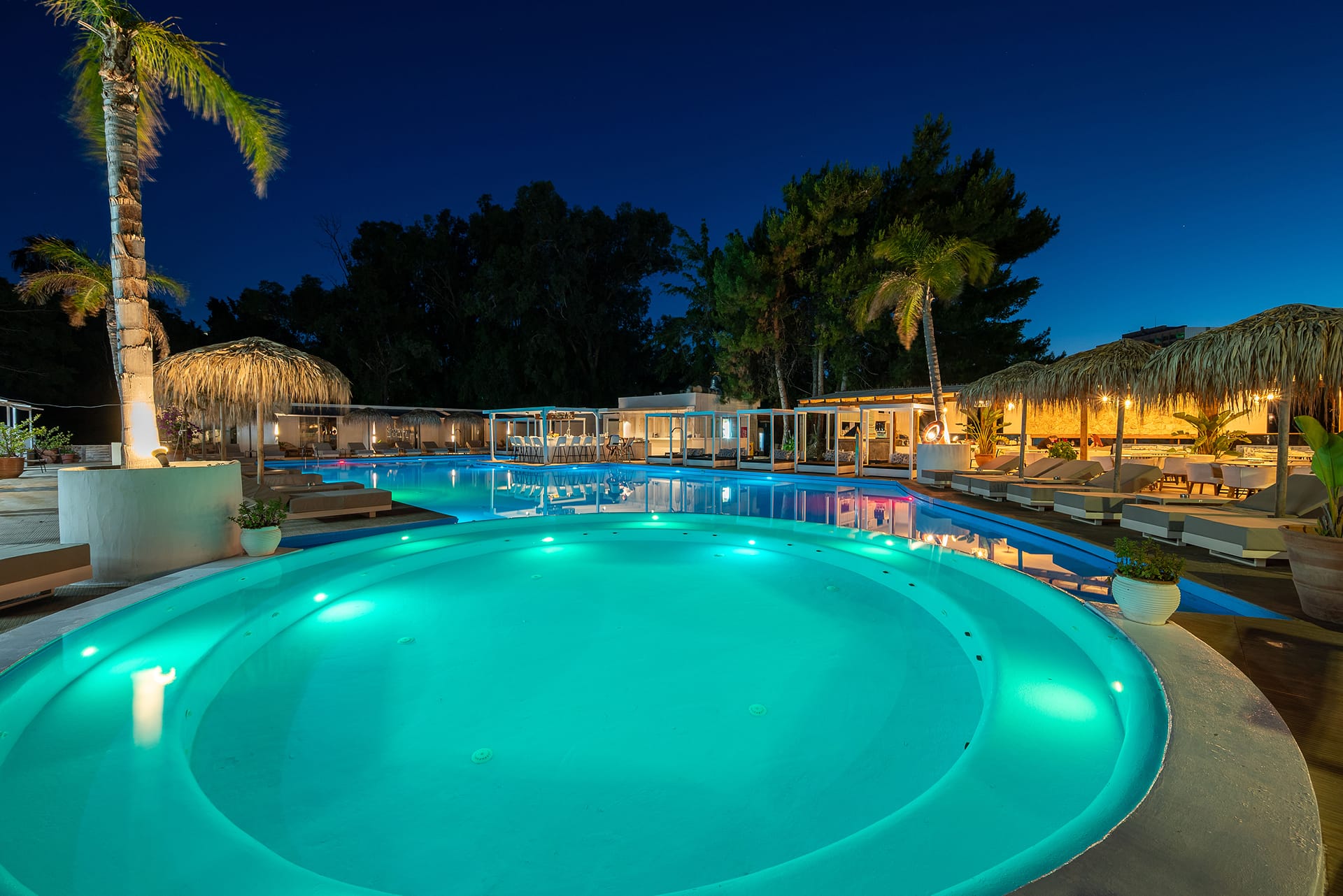 Bamboo Suites | Adults Only