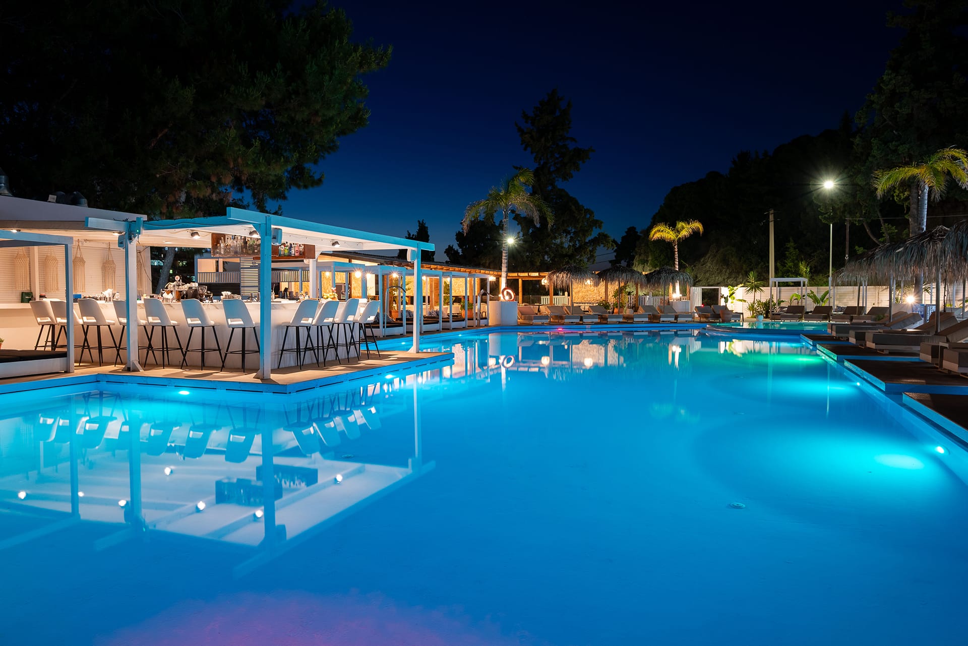 Bamboo Suites | Adults Only