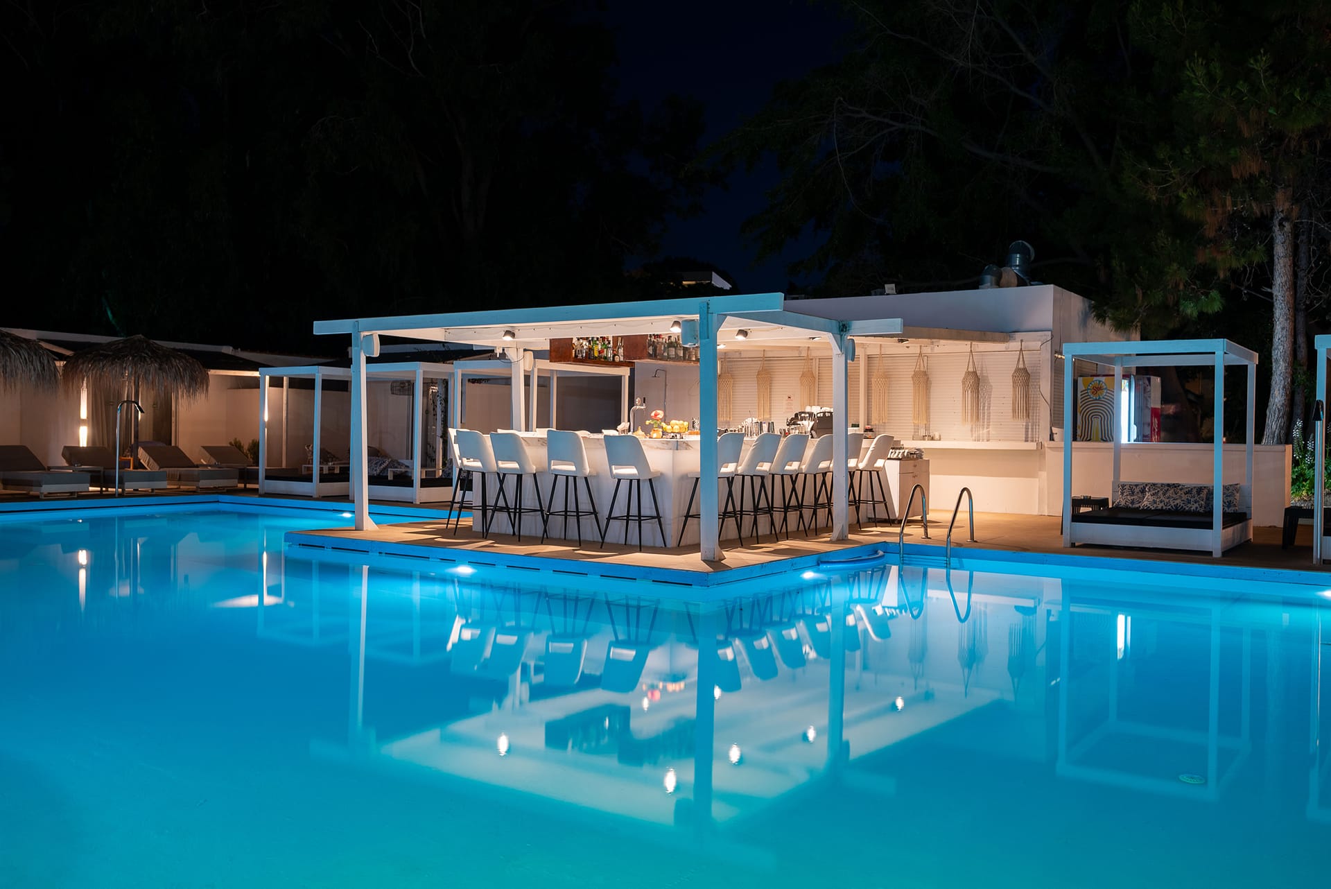 Bamboo Suites | Adults Only