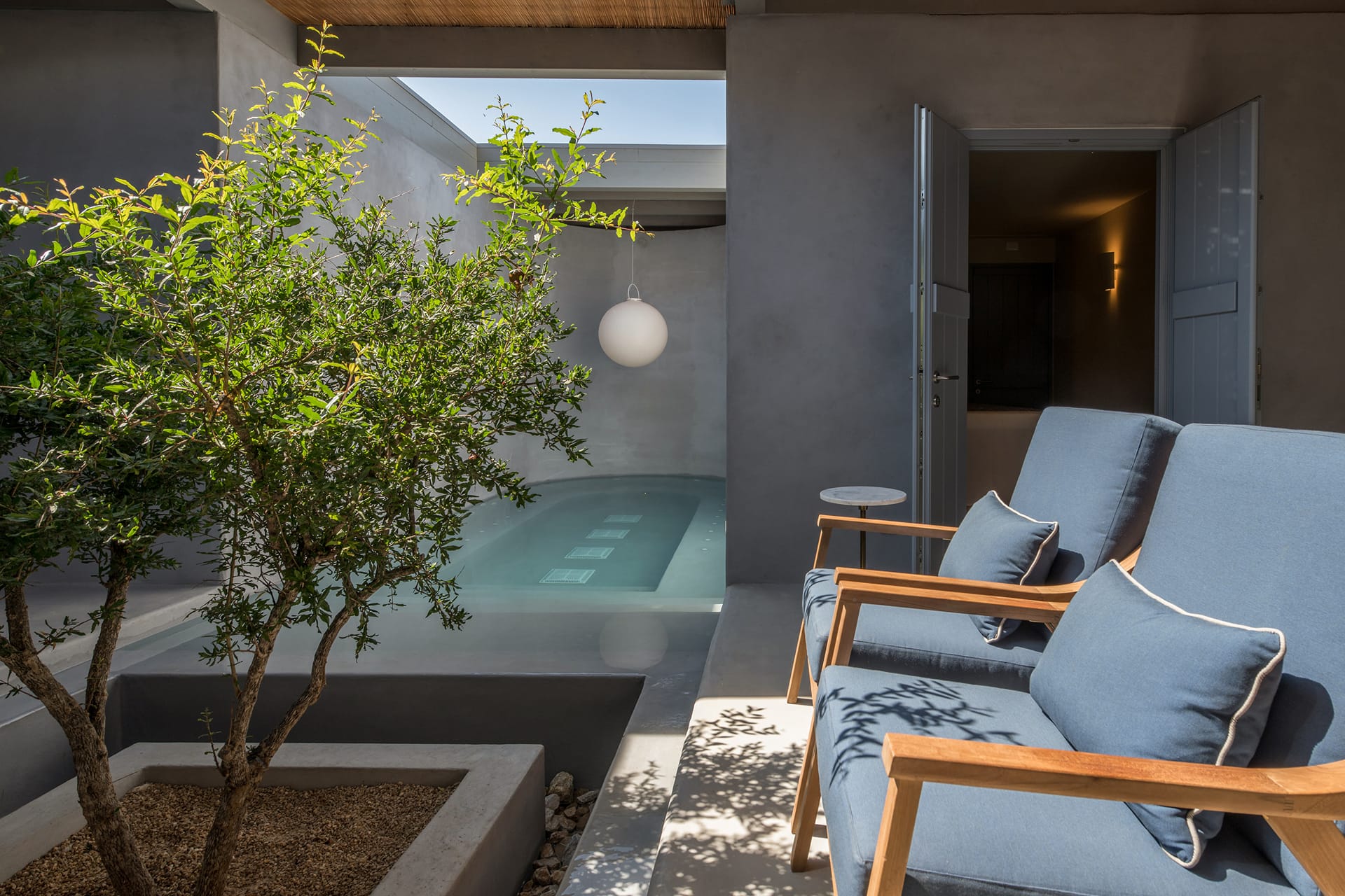 Cosme, a Luxury Collection Resort, Paros