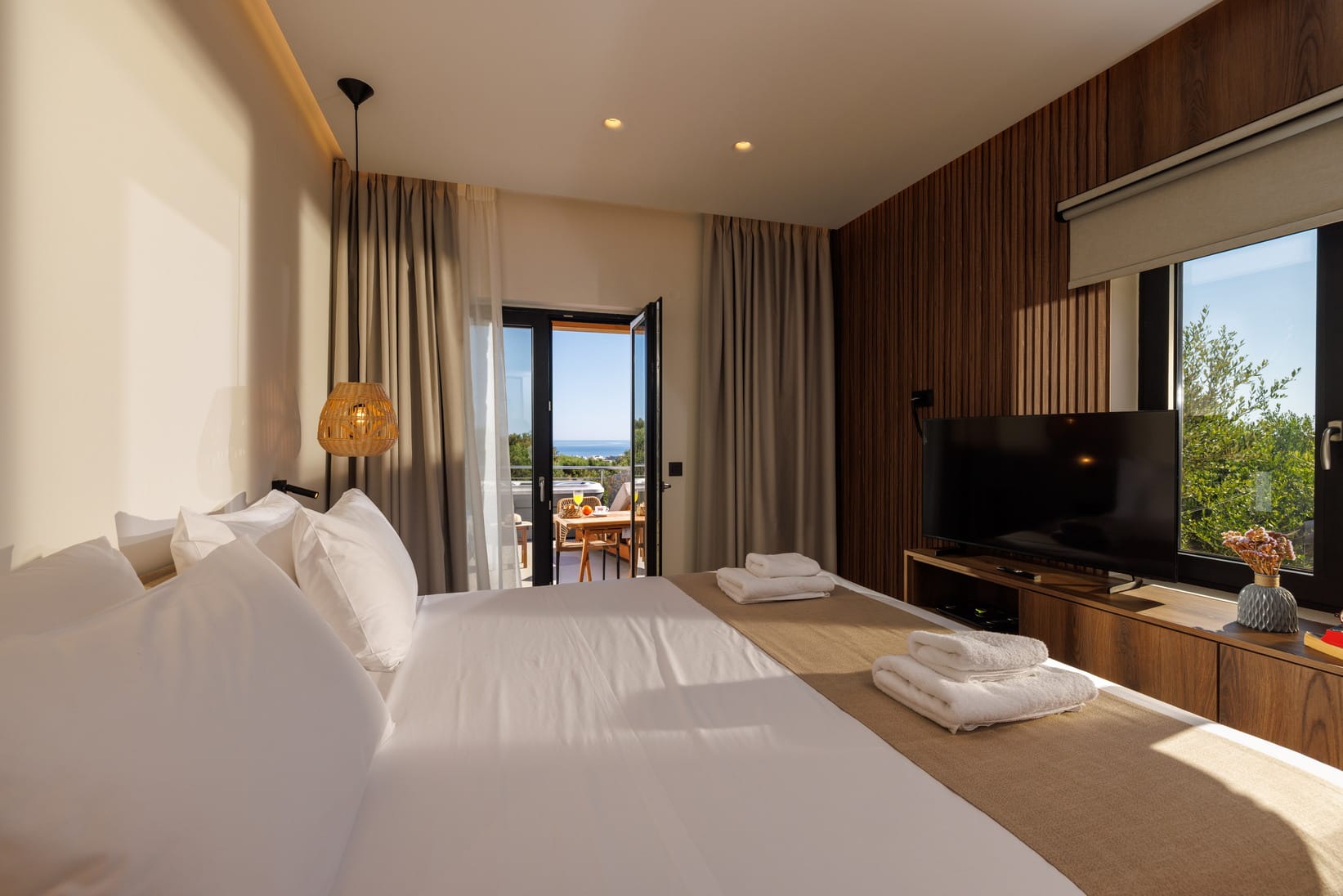 Deos Luxury Suites