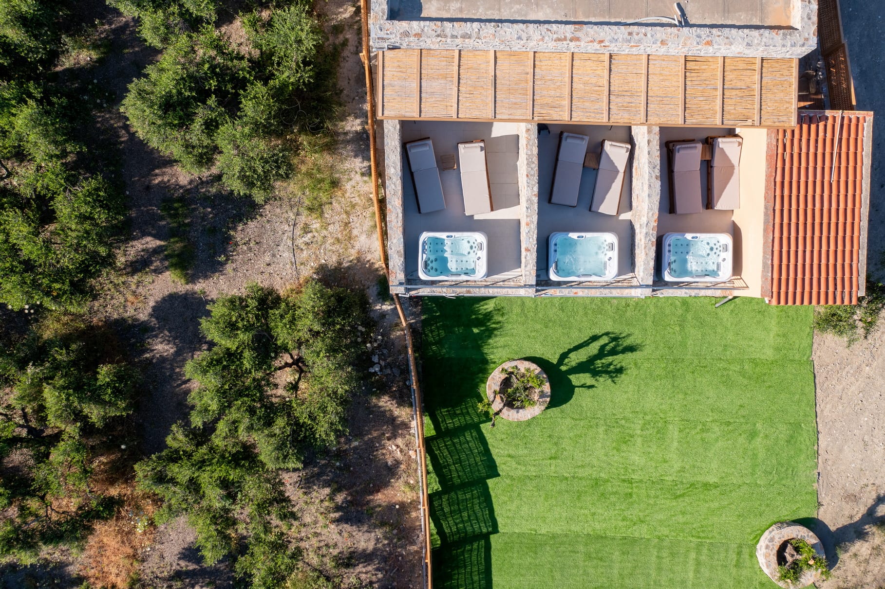 Deos Luxury Suites