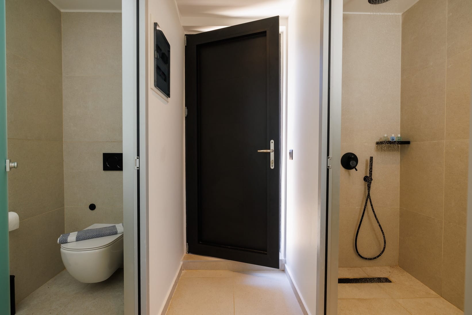 Deos Luxury Suites