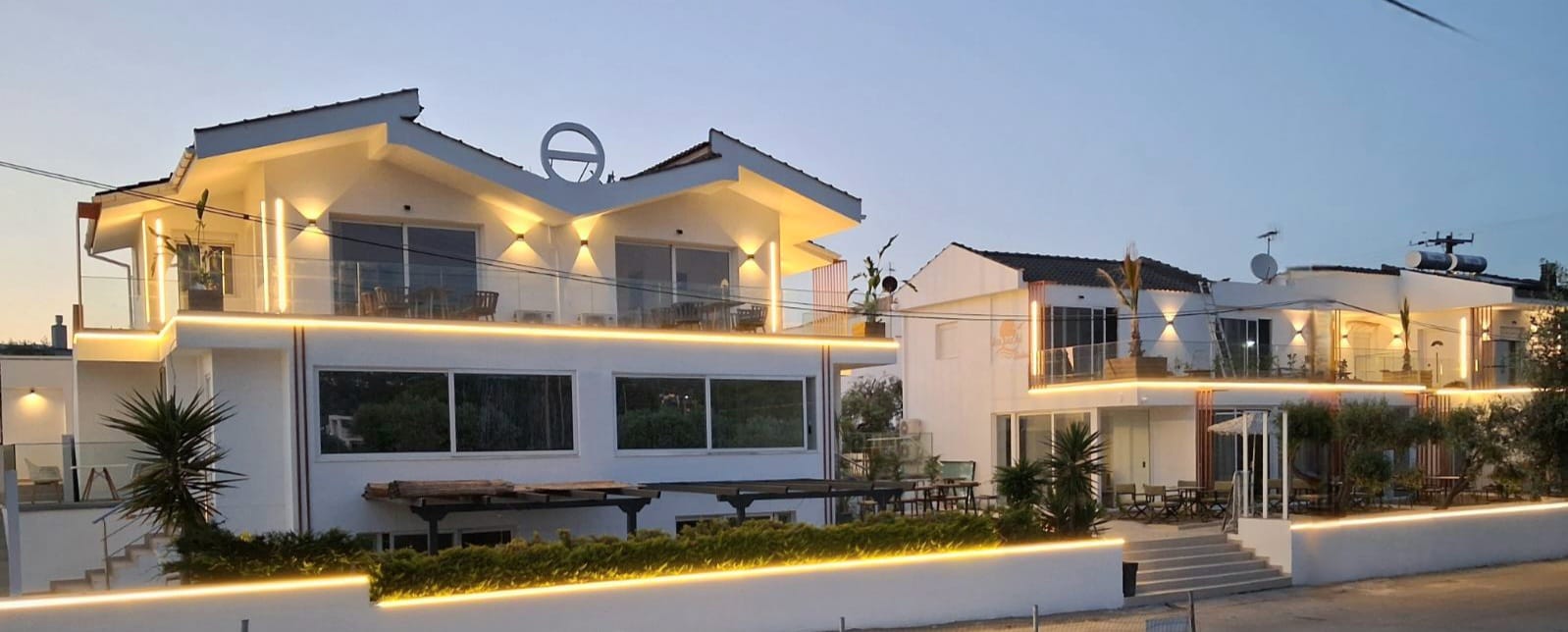 Kapahi Suites Apartments