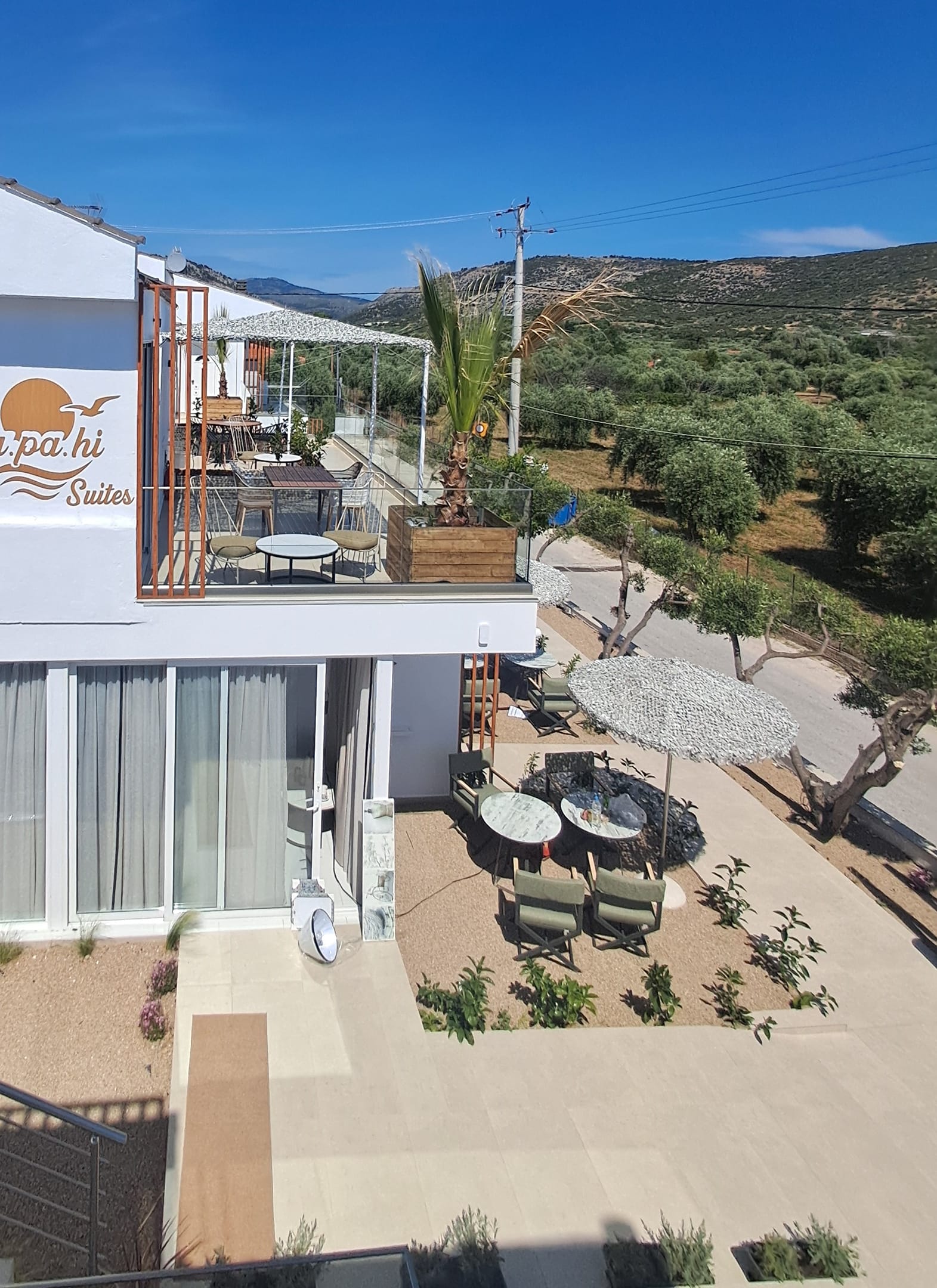 Kapahi Suites Apartments