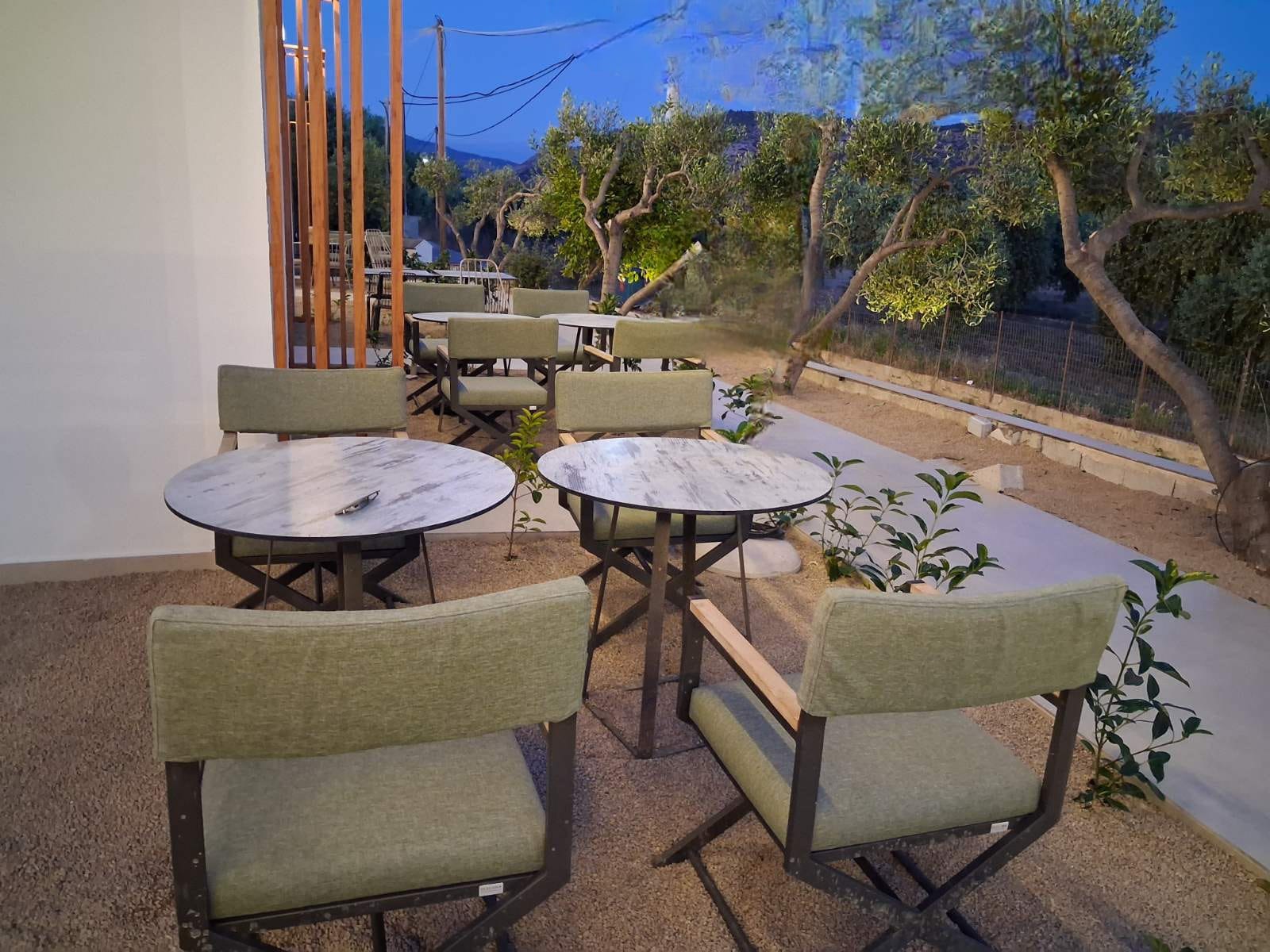 Kapahi Suites Apartments