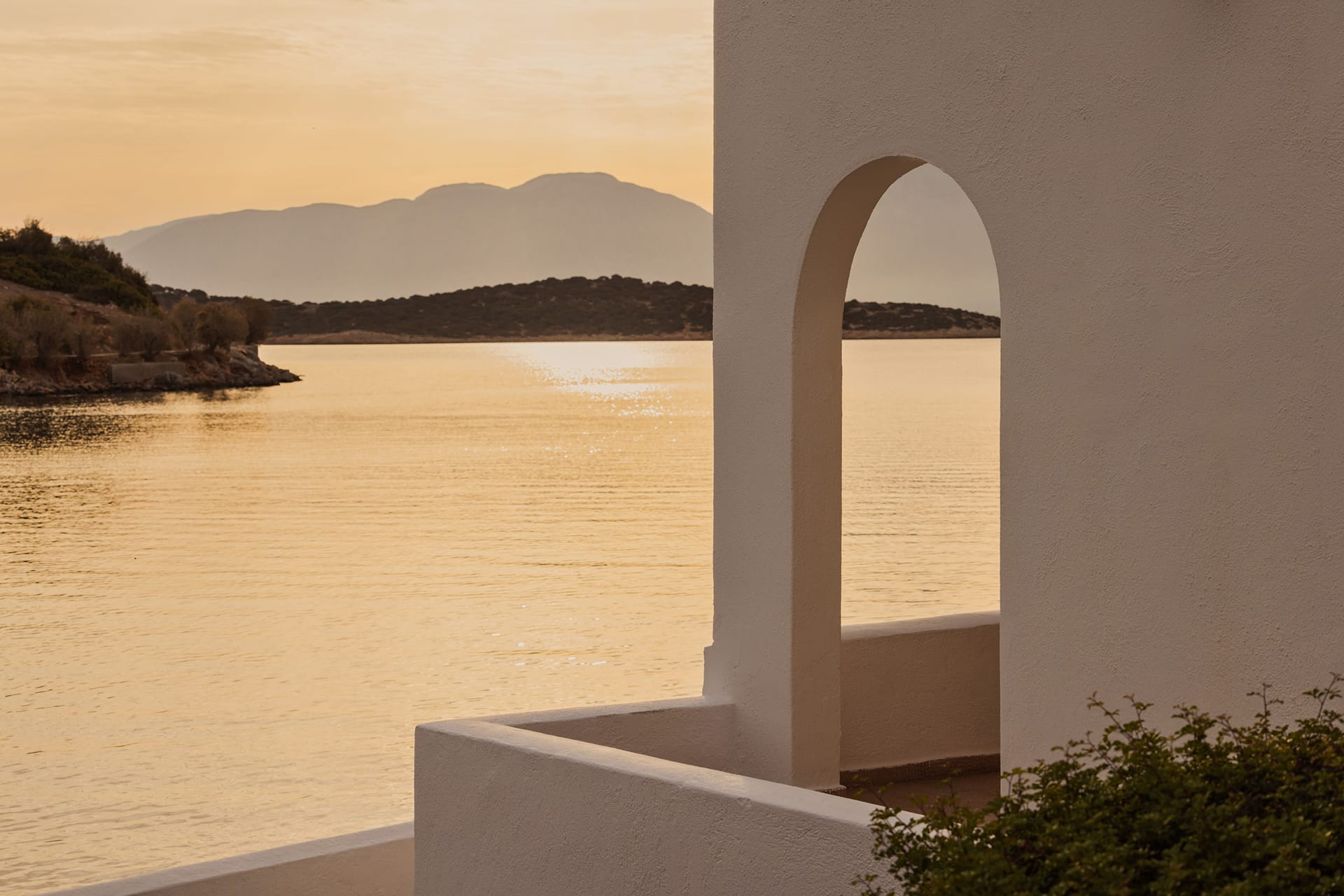 Minos Beach Art Hotel
