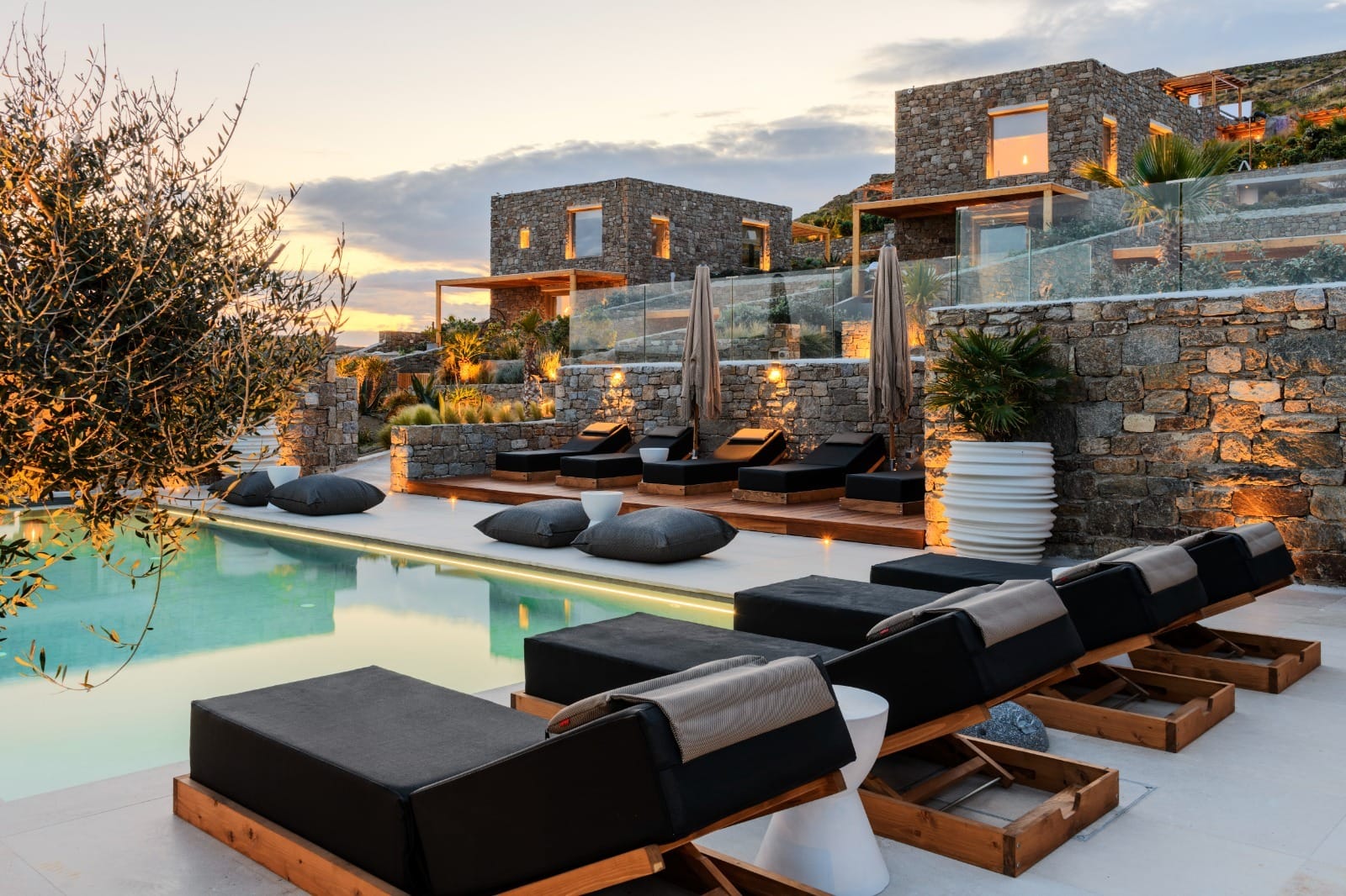 Nasta Intentional Living Mykonos