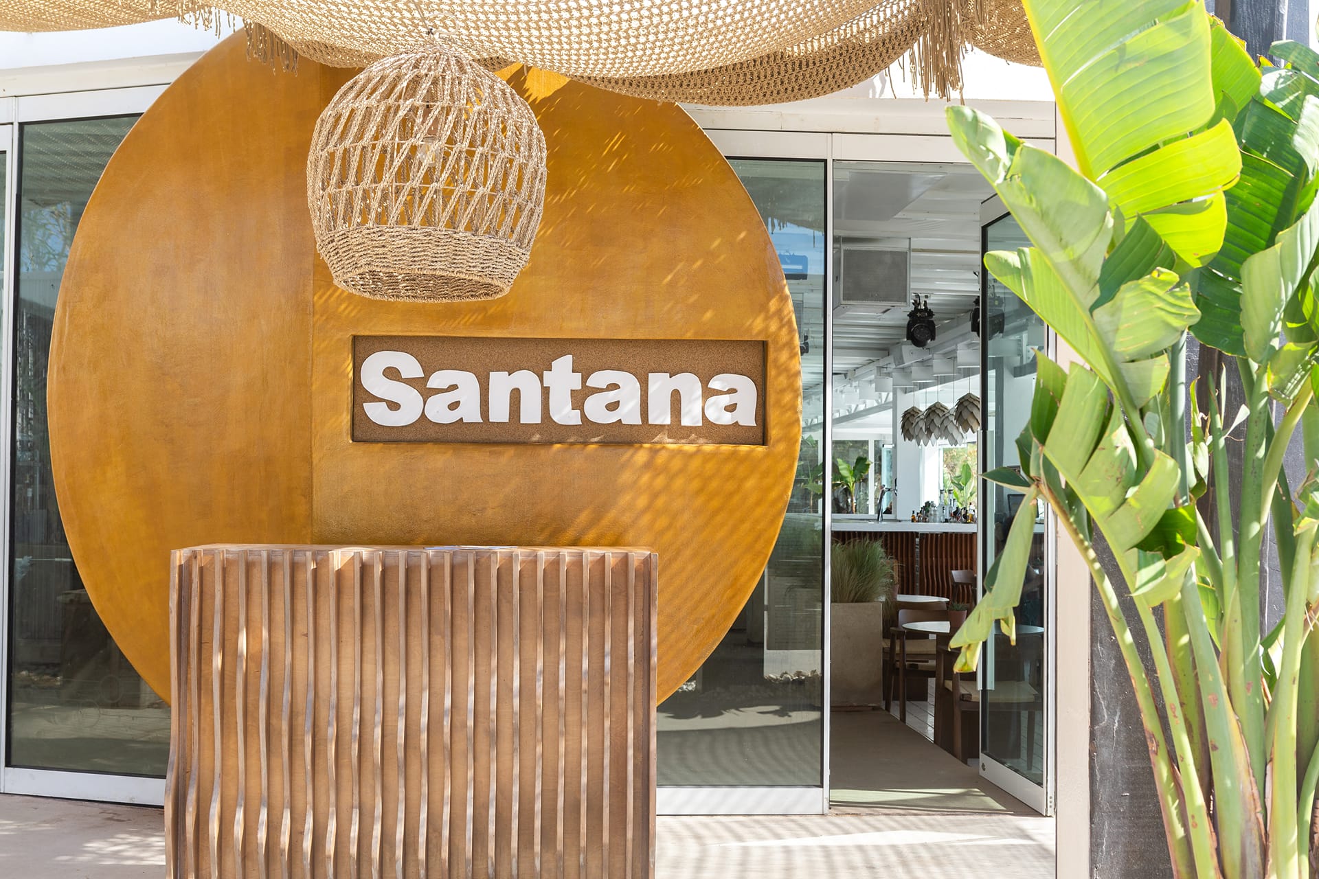 Santana Luxury Suites
