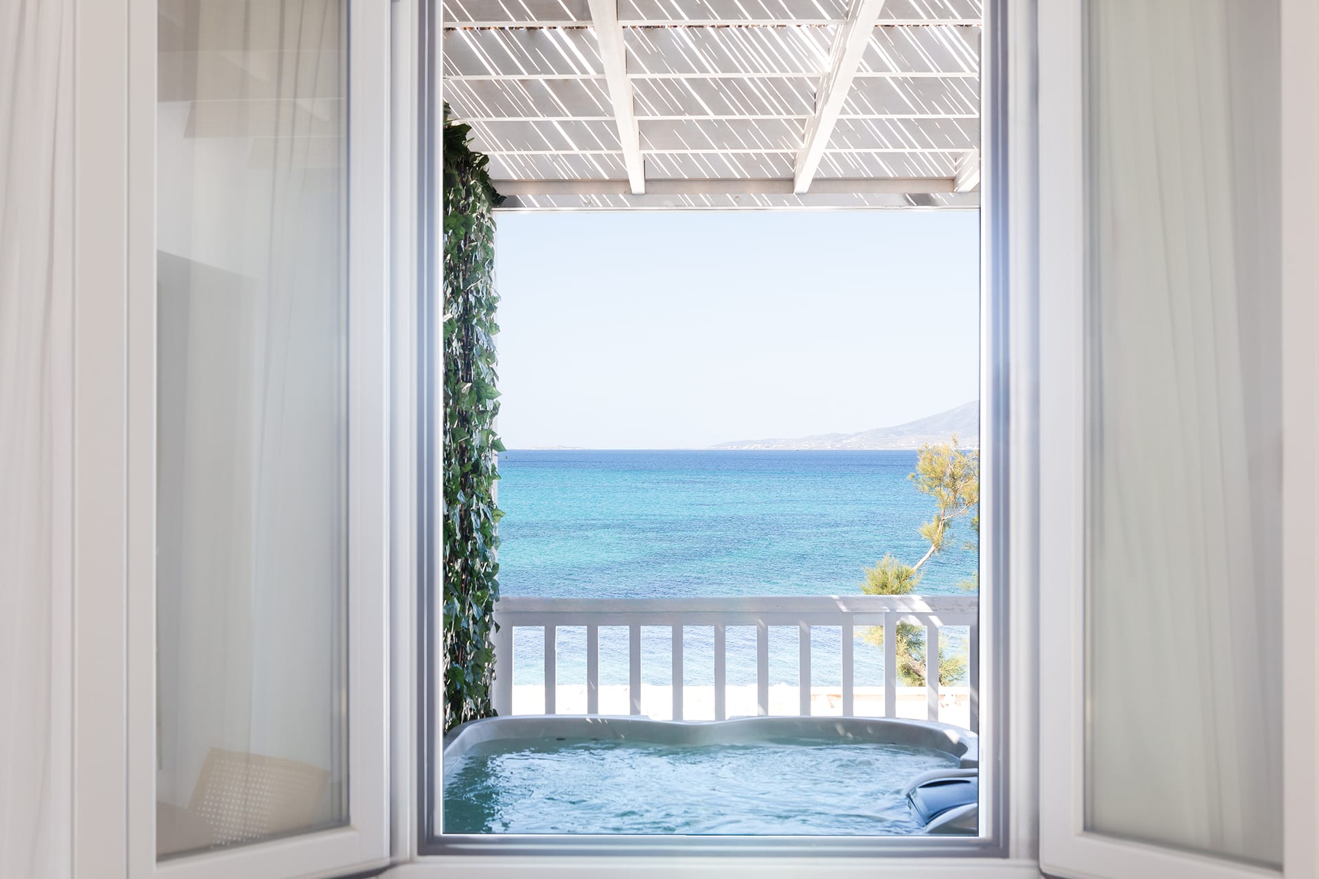Santana Luxury Suites